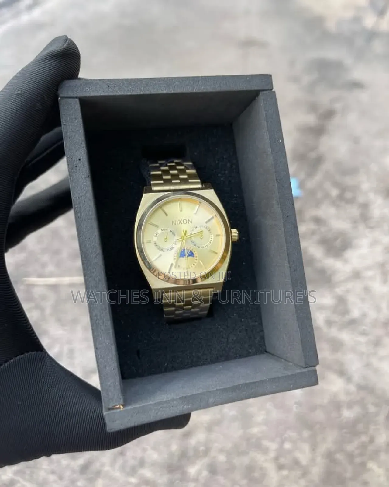 Nixon Wristwatch