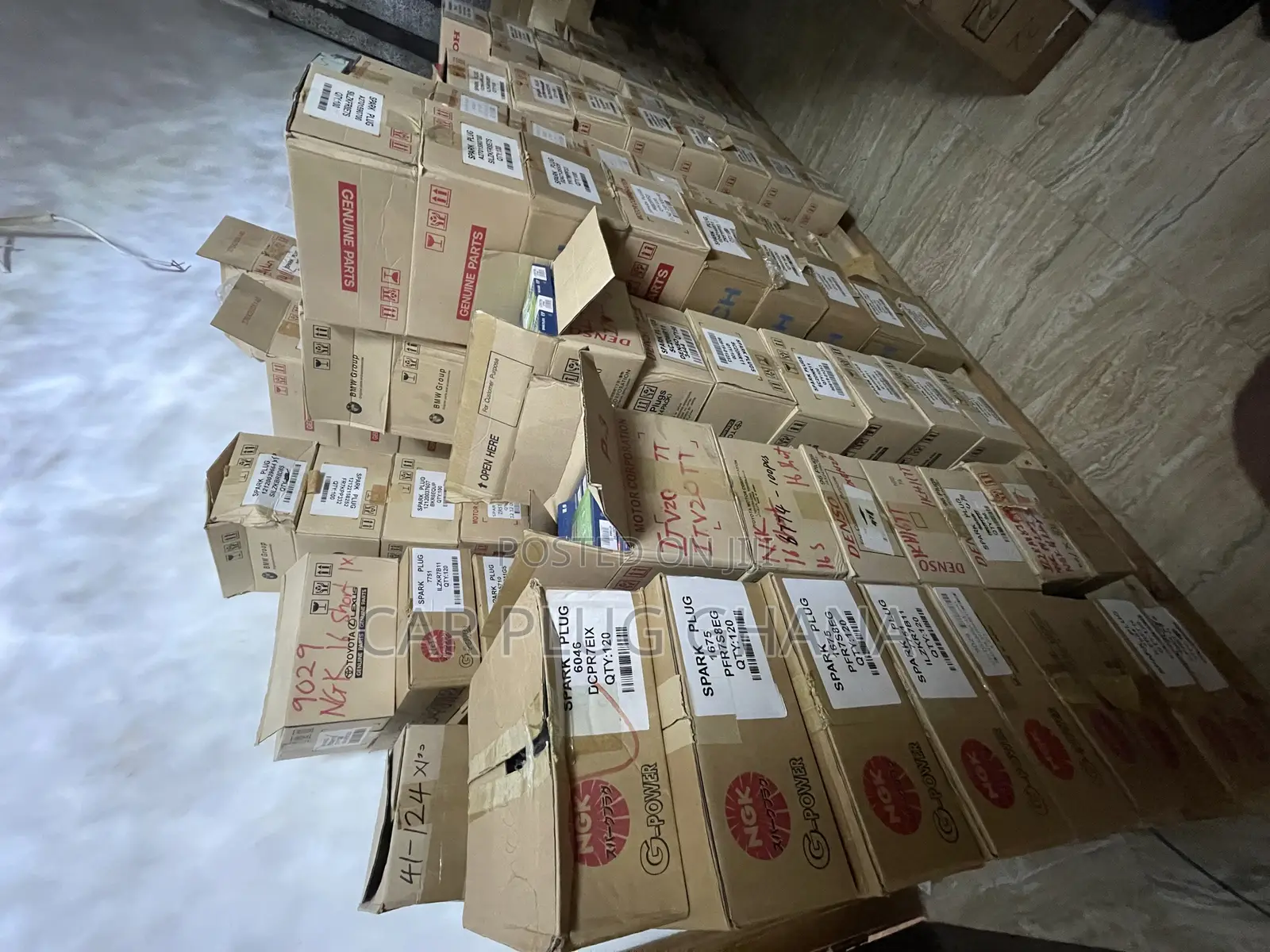 Spark Plugs for All Cars Wholesale Retail Original