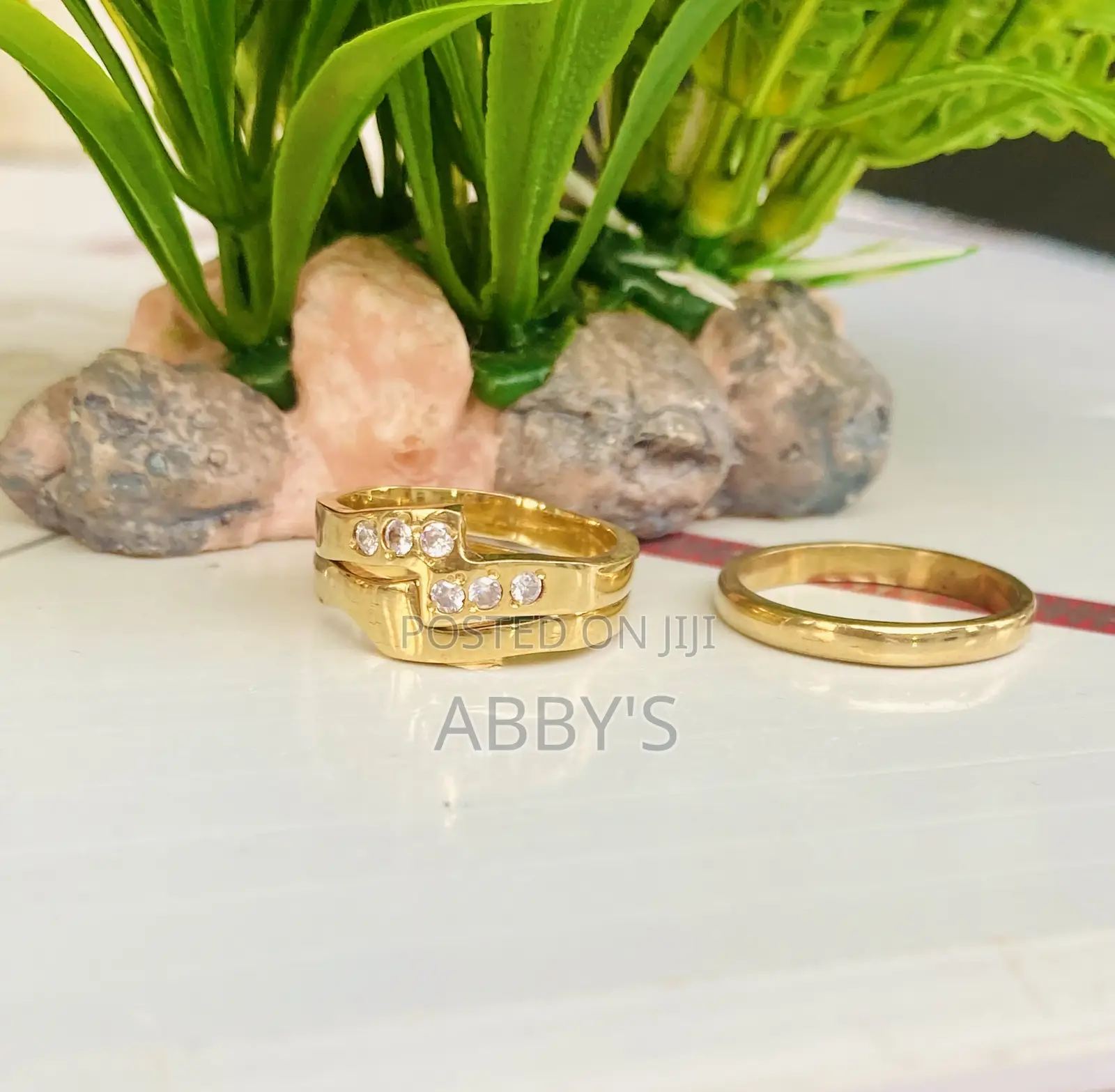 Quality Gold Dust Engagement/Wedding Ring