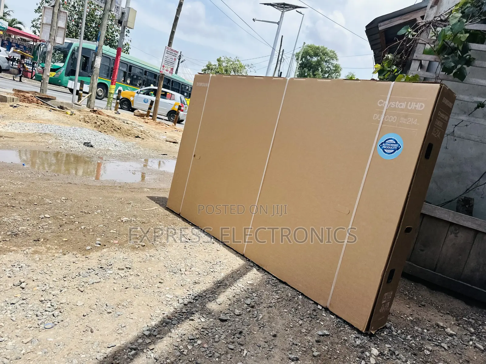 Available Now at Store Qled Samsung 85”Q70c