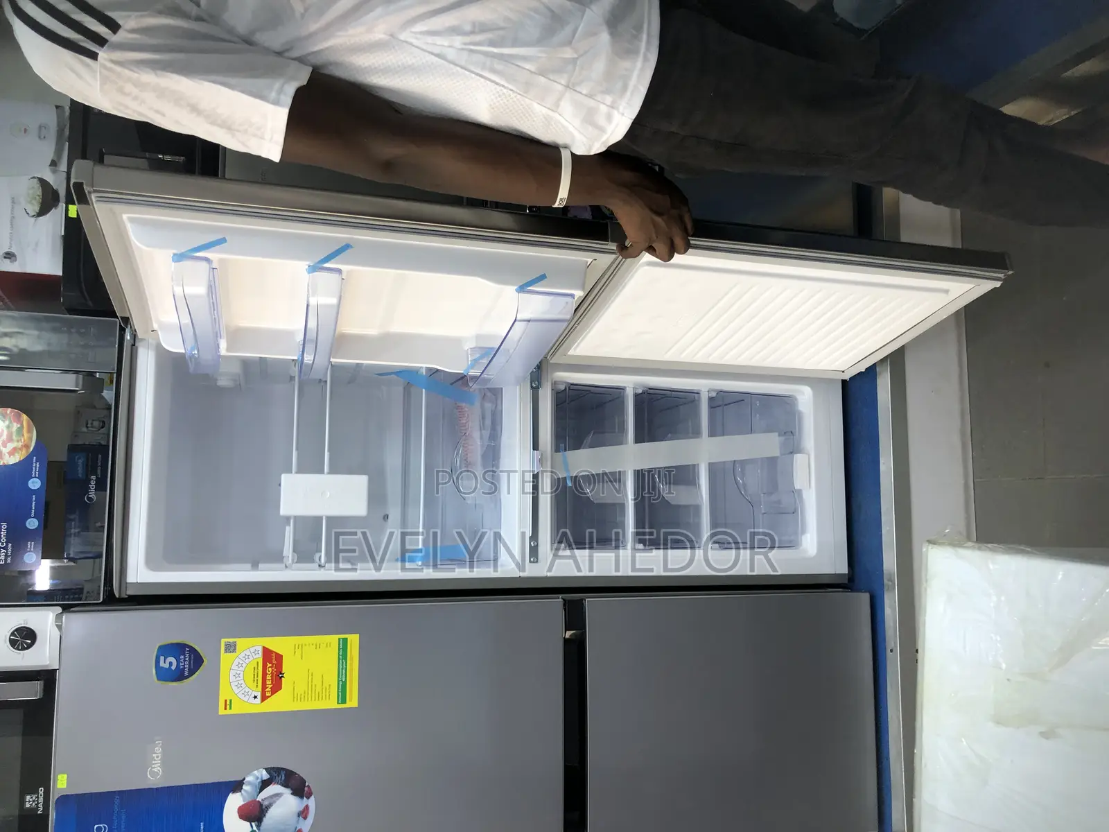 Kojo’S Affordable Pearl Bottom Freezer 142 Liters for Sale