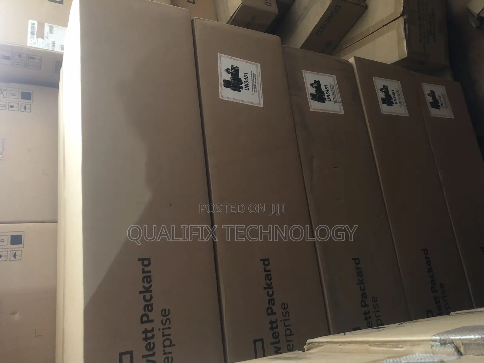 New Server HP ProLiant DL380 Gen10 32GB Intel Xeon HDD 1T