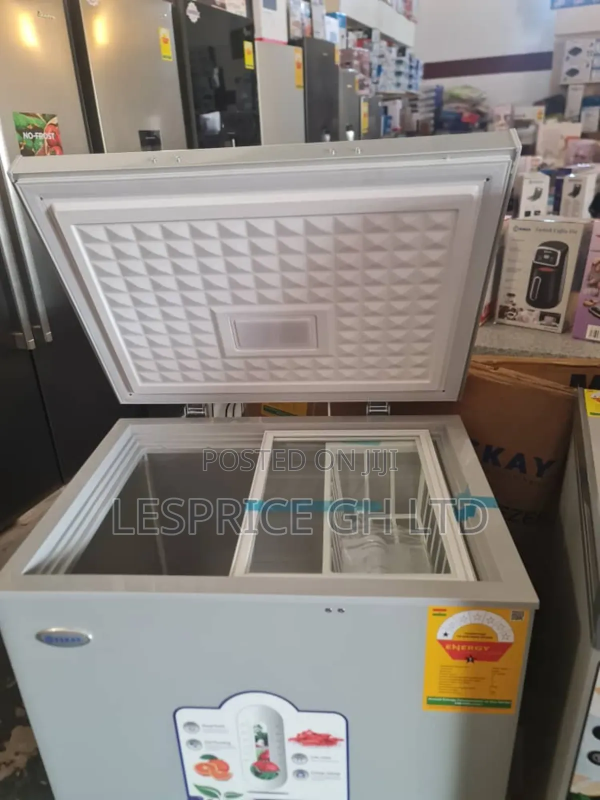 Big 147l Eskay Freezer - Perfect for Large Families