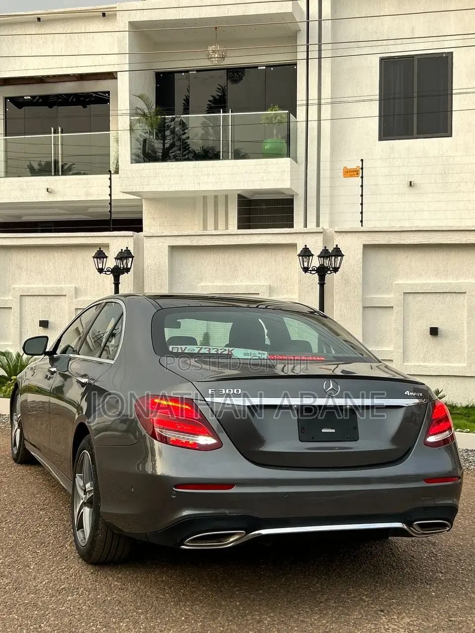 Mercedes-Benz E300 2017 Gray