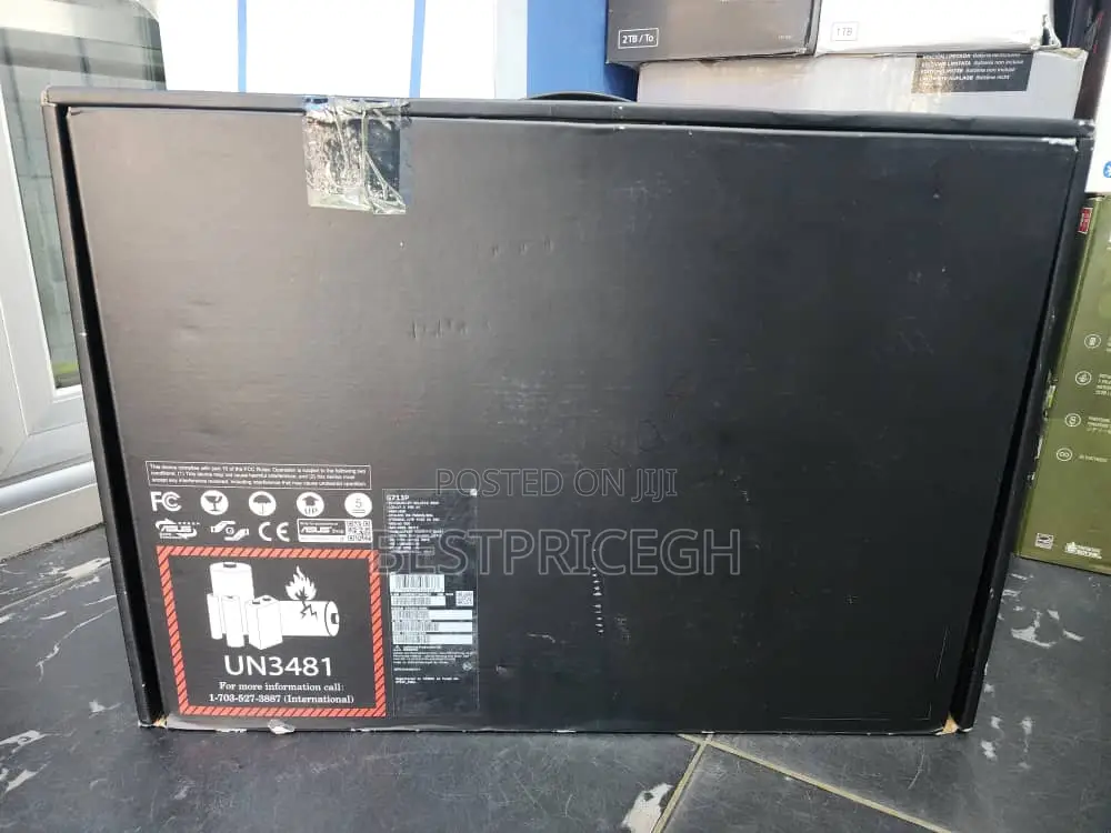 New Laptop Asus ROG Strix G17 8GB AMD Ryzen 9 SSD 1T