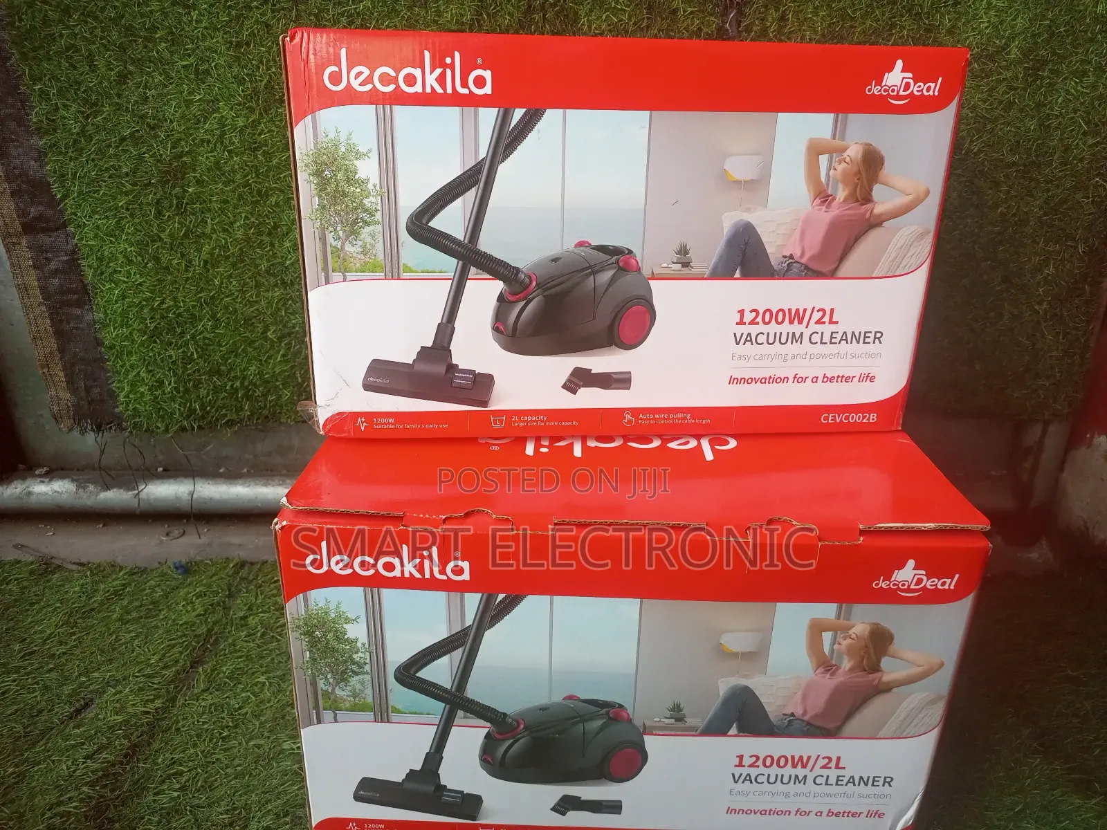 Clean the Room With Decakila Vacuum Cleaner 1200w