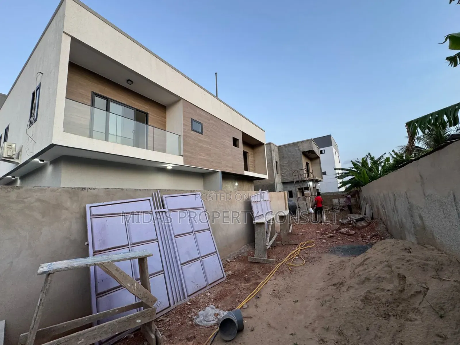 3bdrm House in Adenta for sale