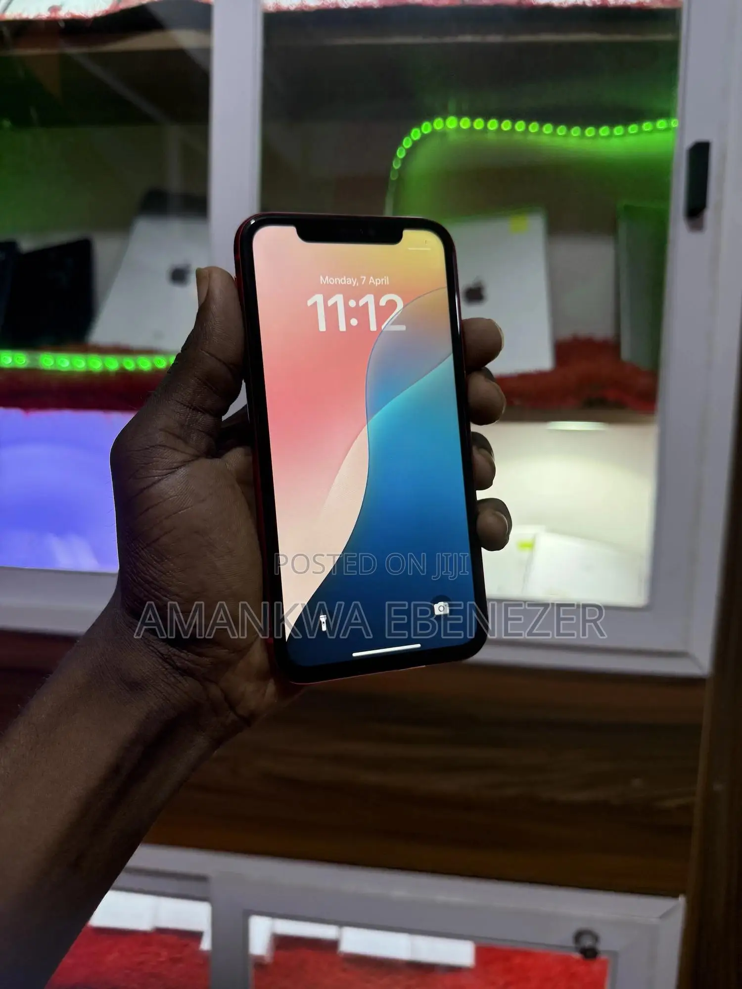 New Apple iPhone 11 128 GB Red