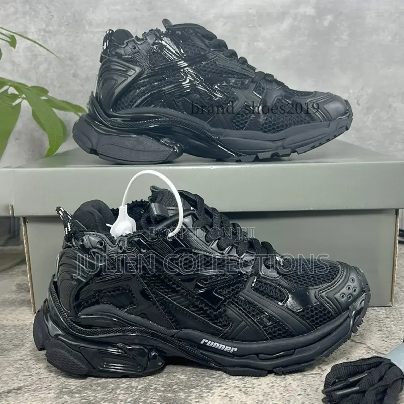 Balenciaga Runner Black