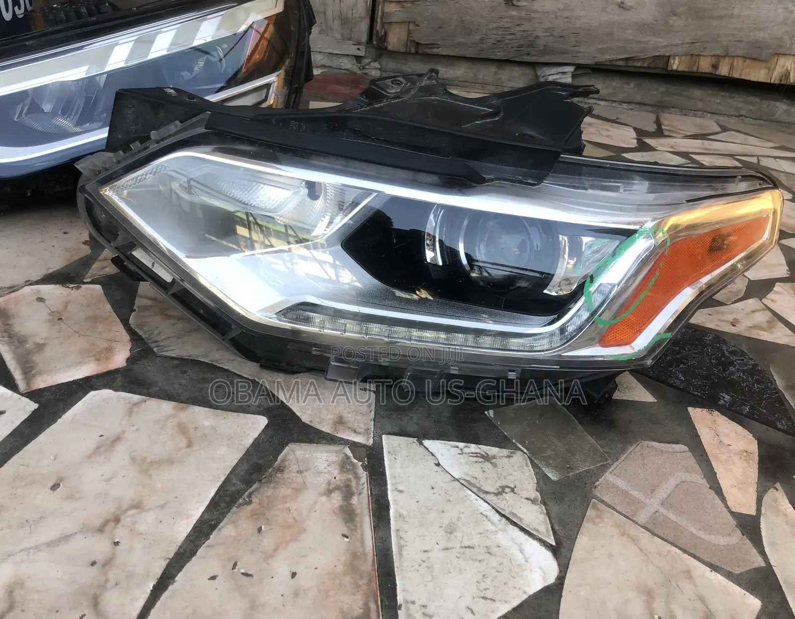 Chevrolet Traverse 2018 2019 2020 2021 Headlight