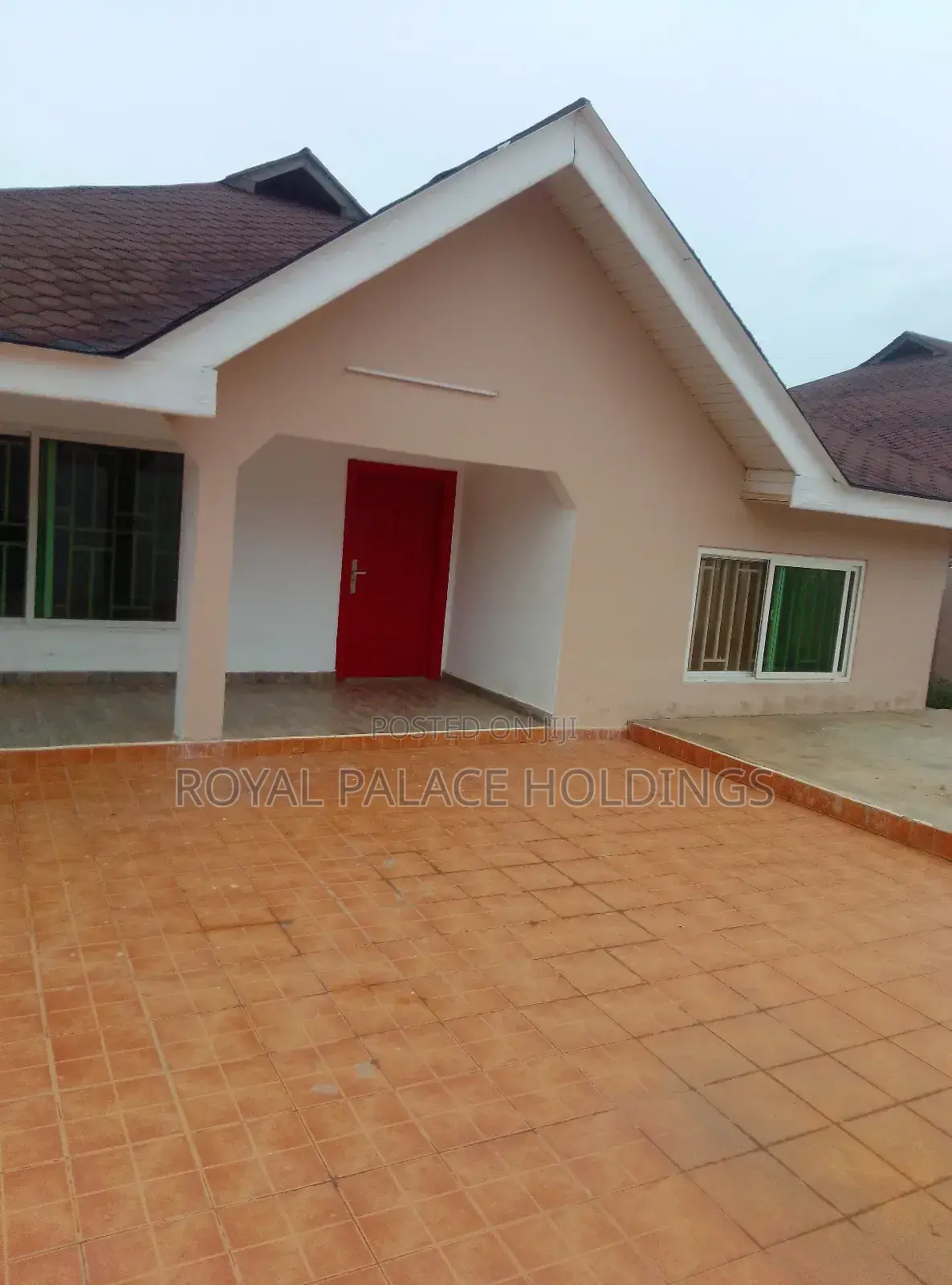 3bdrm House in Amrahia, Adenta for rent