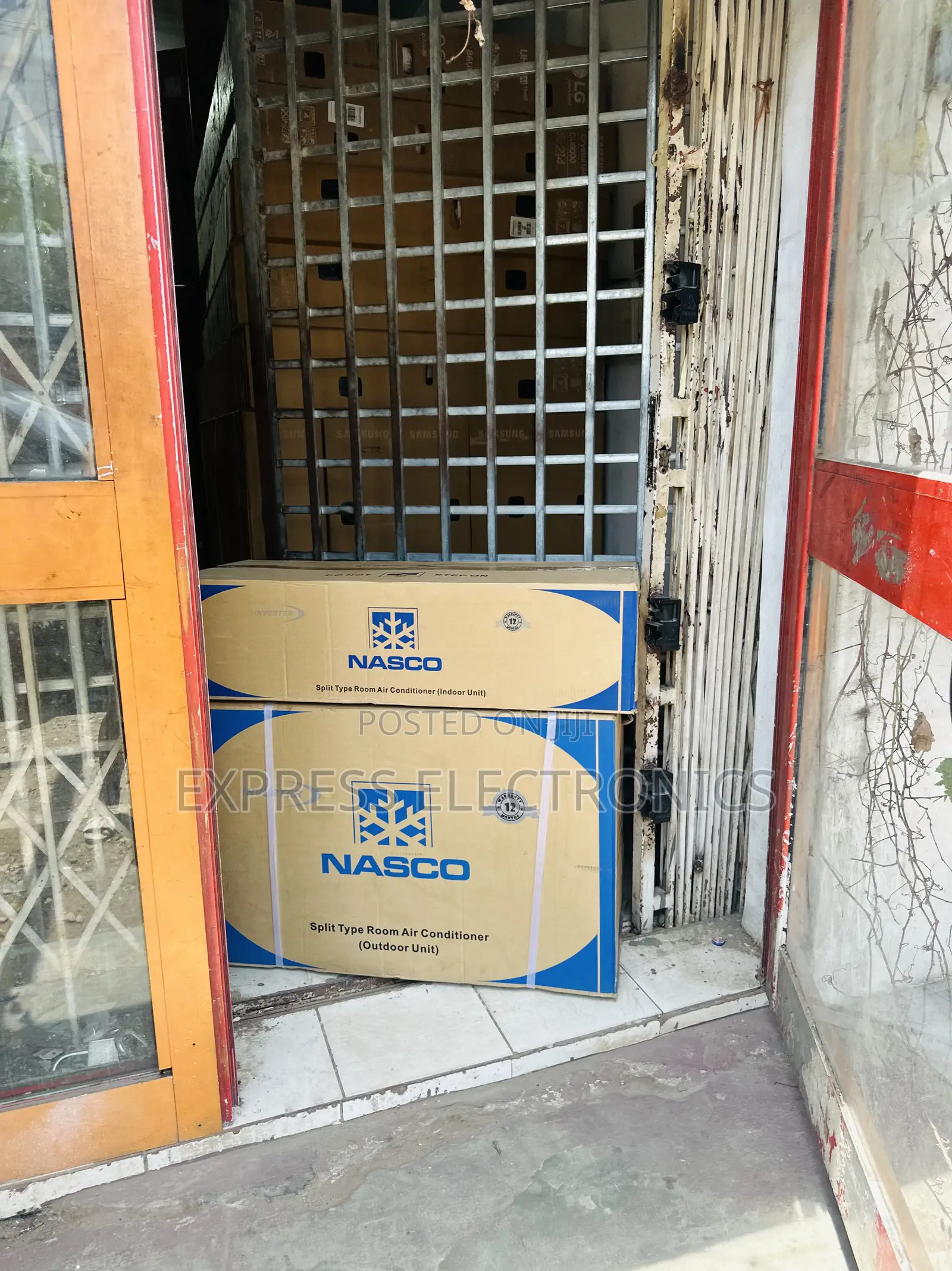 Eco Friendly R410 Gas Nasco Inverter 1.5hp Black