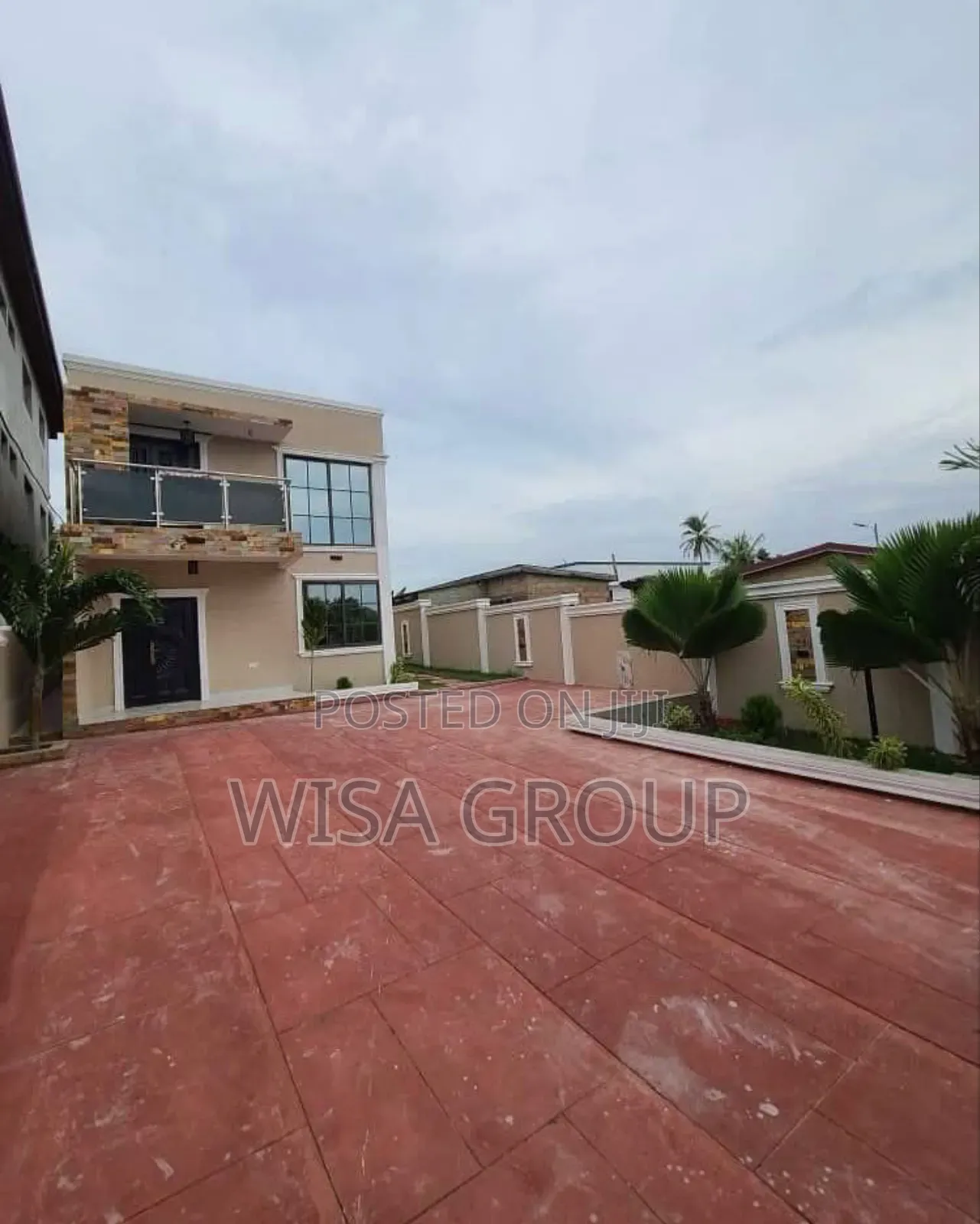 3bdrm Duplex in Wisa Group, Accra Metropolitan for sale