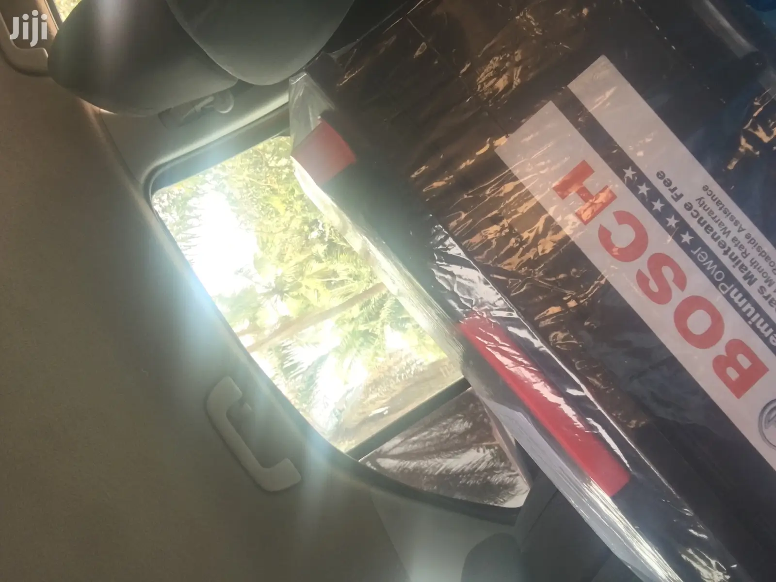 Bosch Car Batteries + 17plate