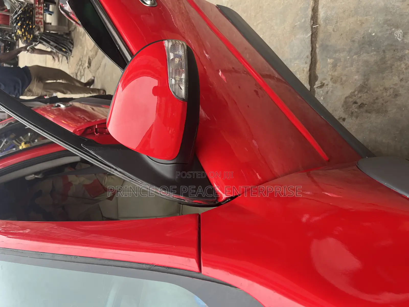 Pontiac Vibe 2004 Driving Mirror With Light ( Alteration )