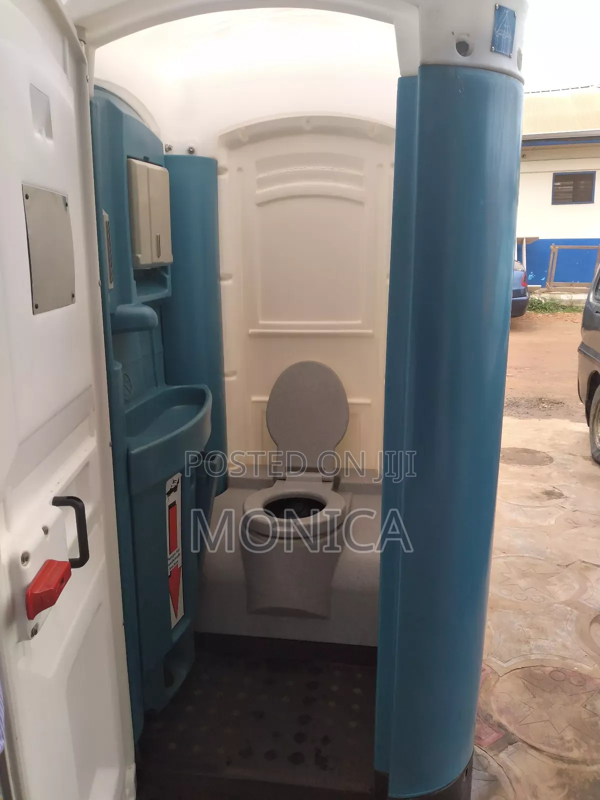 Flushable Mobile Toilets for Rentals