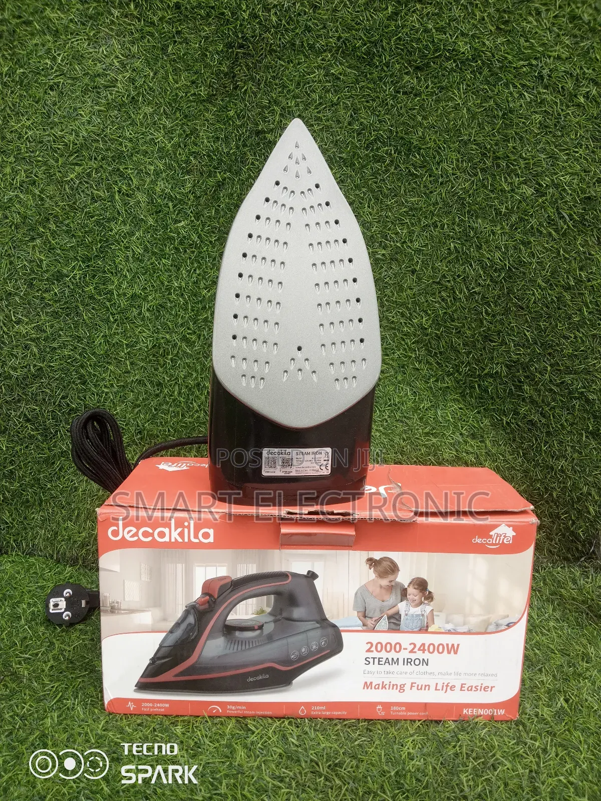 Easy to Take Care of Clothes With Decakila Steam Iron