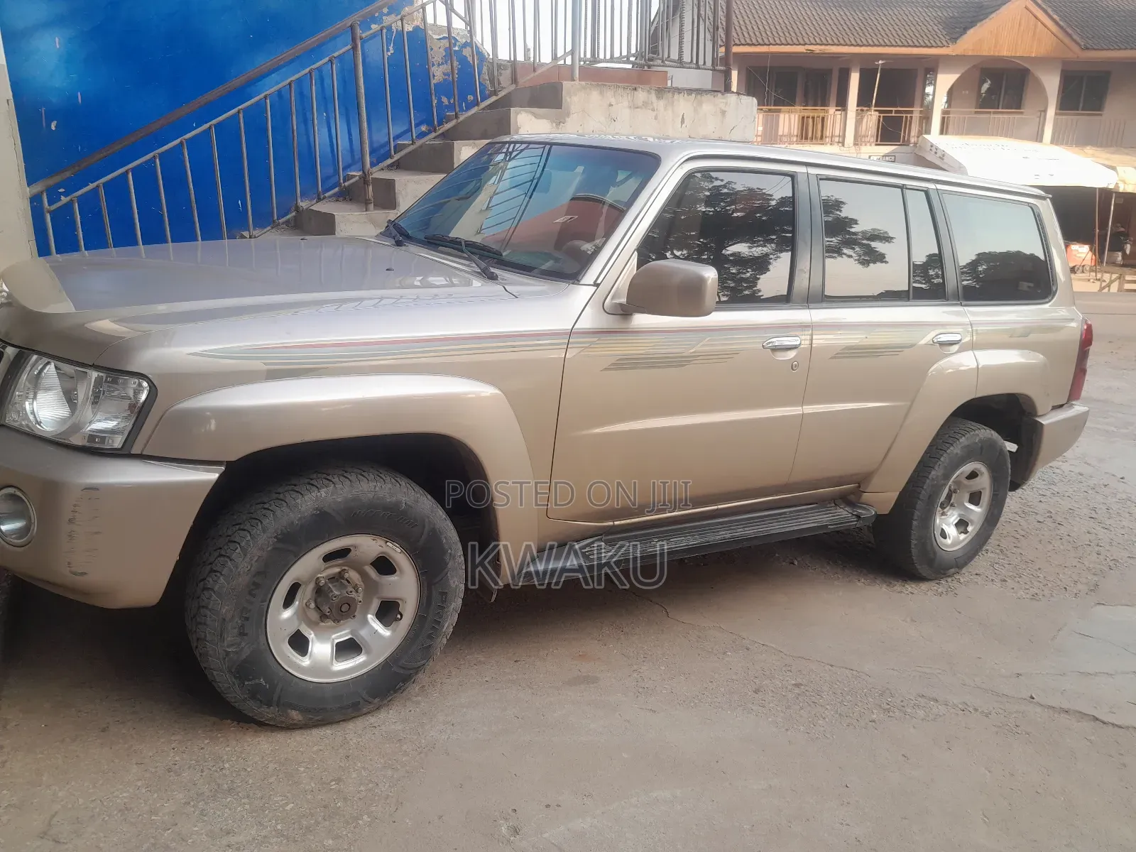 Nissan Patrol 2012