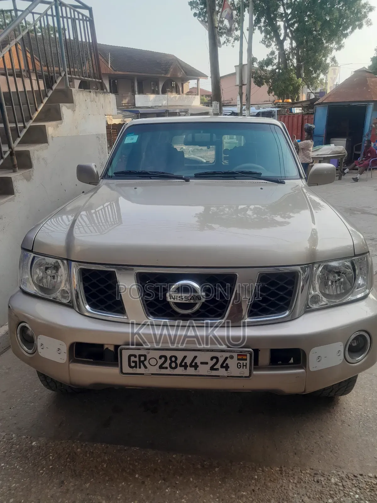 Nissan Patrol 2012