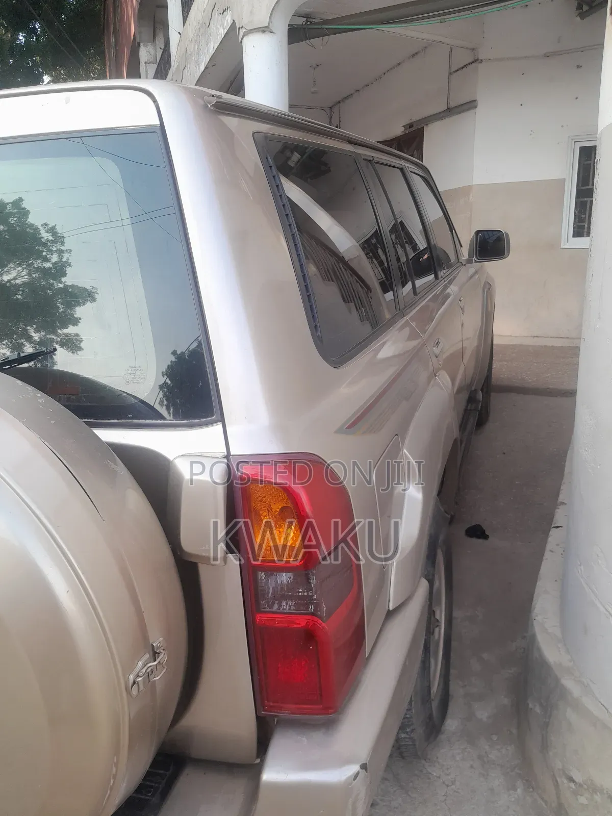 Nissan Patrol 2012
