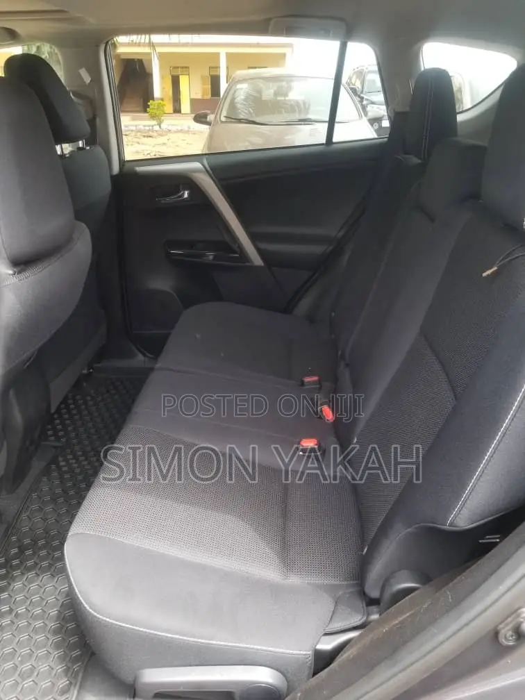 Toyota RAV4 XLE Premium AWD 2019 Gray