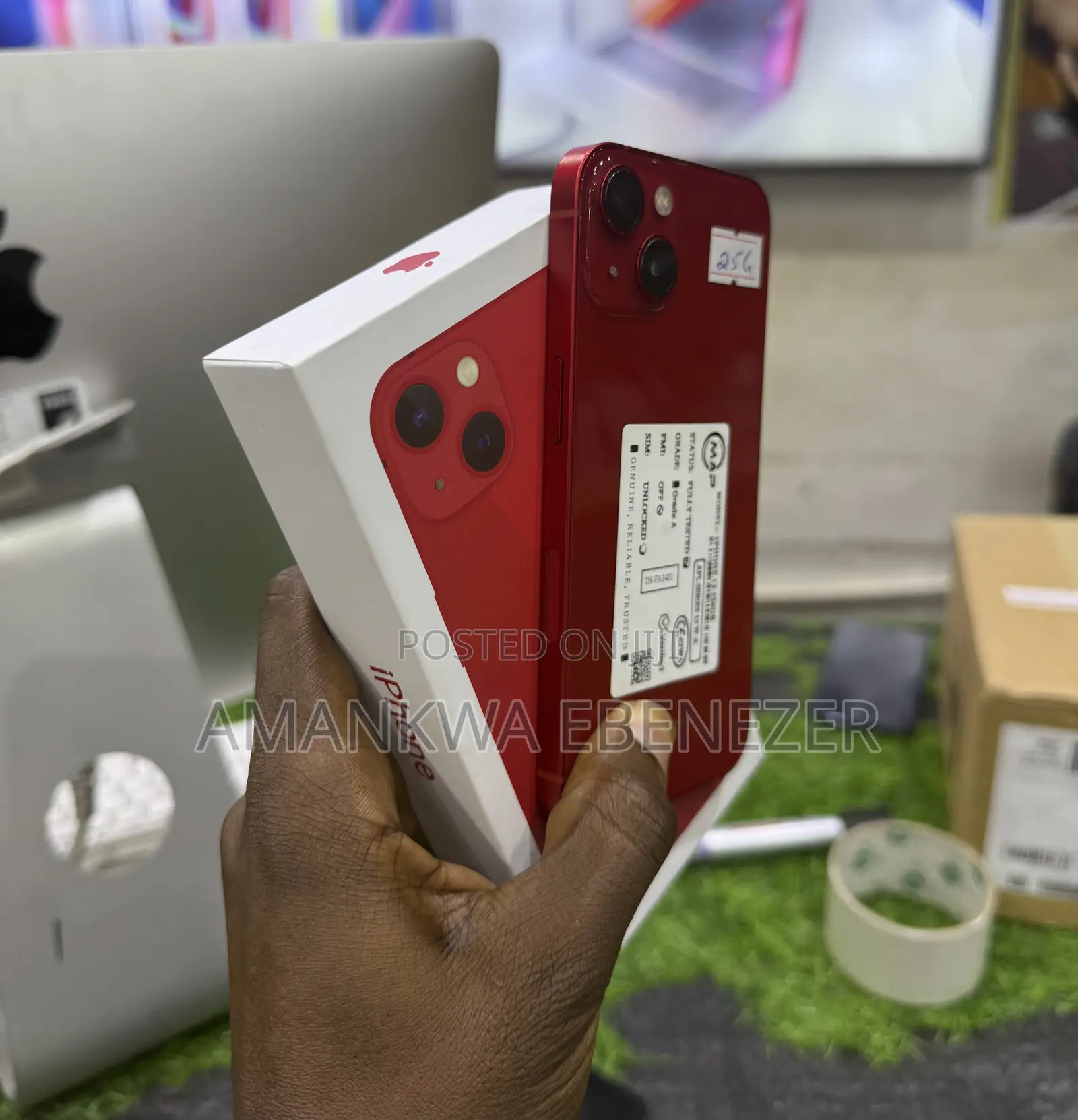New Apple iPhone 13 128 GB Red