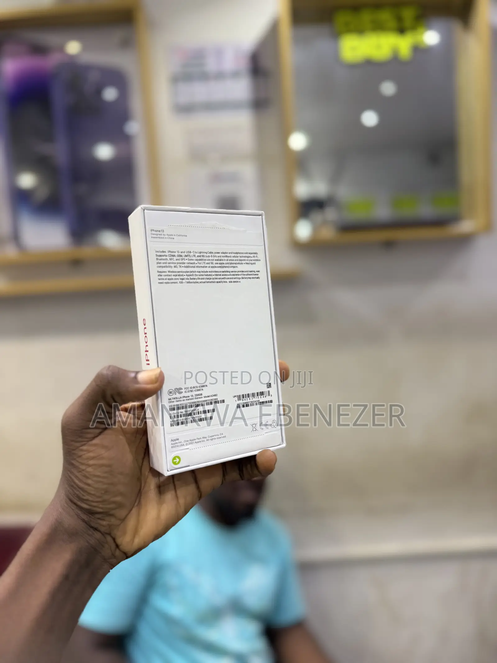 New Apple iPhone 13 128 GB Red