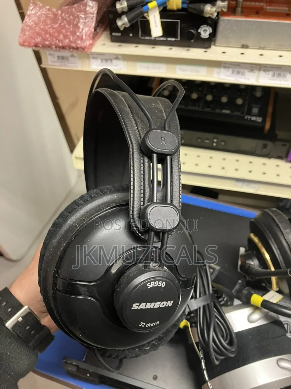 Samson Sr950_ Professional Studio Reference Headphones