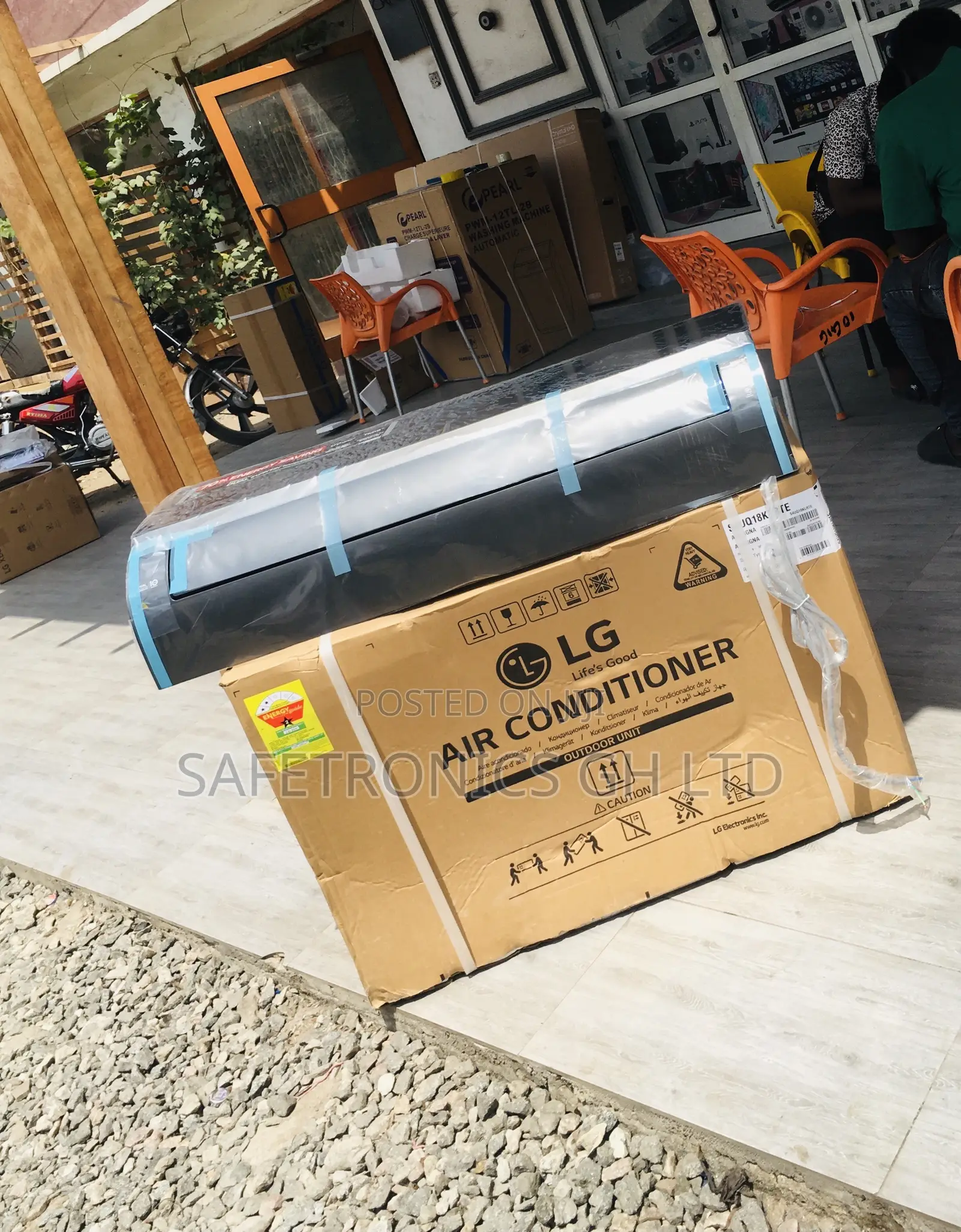 Sealed Quality Lg Black Glass 2.5 Horsepower Split R410a Ac