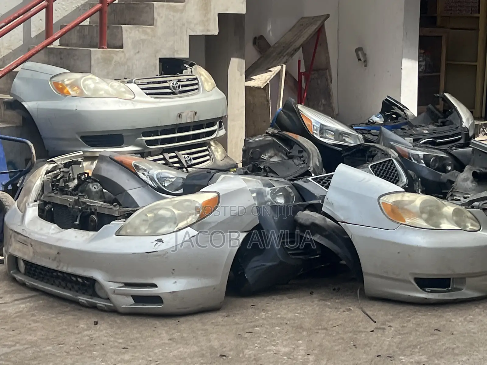 Toyota Corolla 2005 Front Cut Available