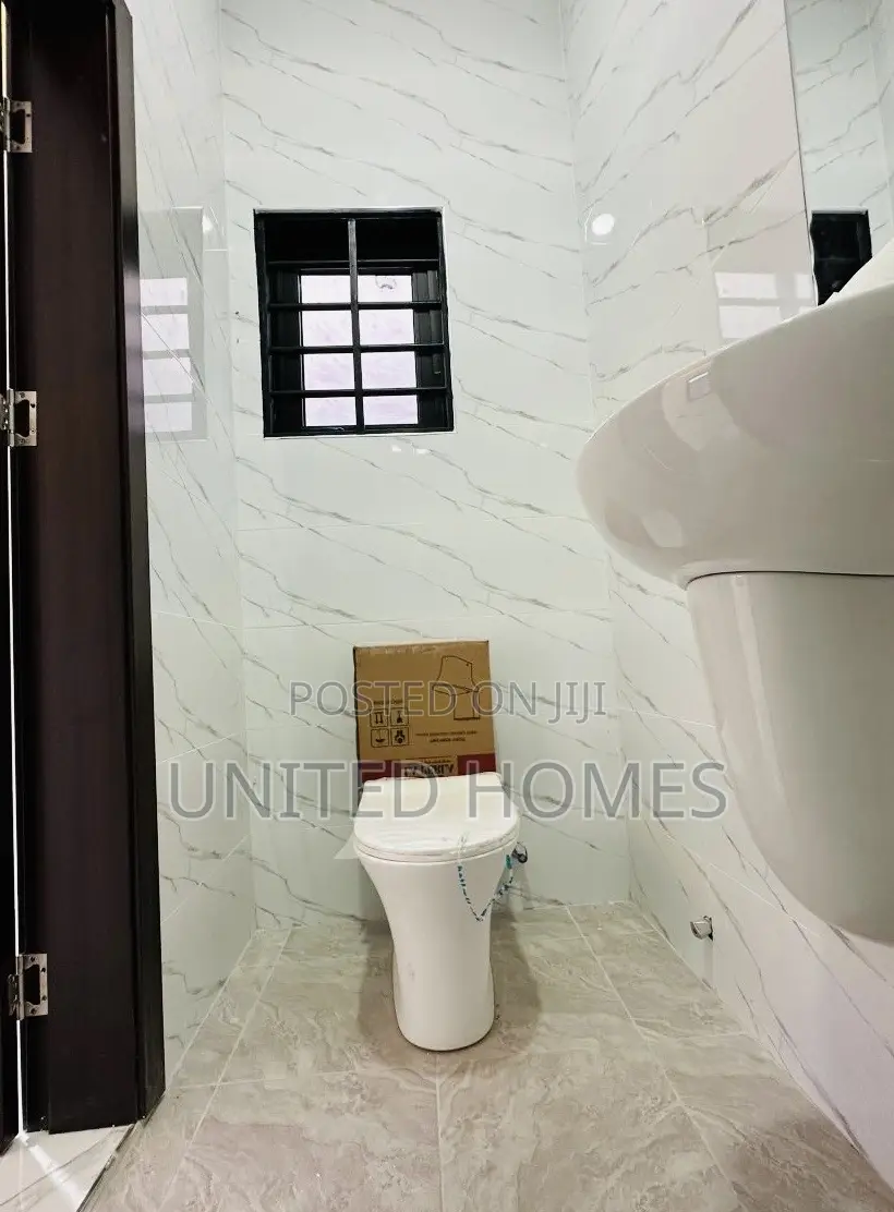 4bdrm House in East Legon for rent