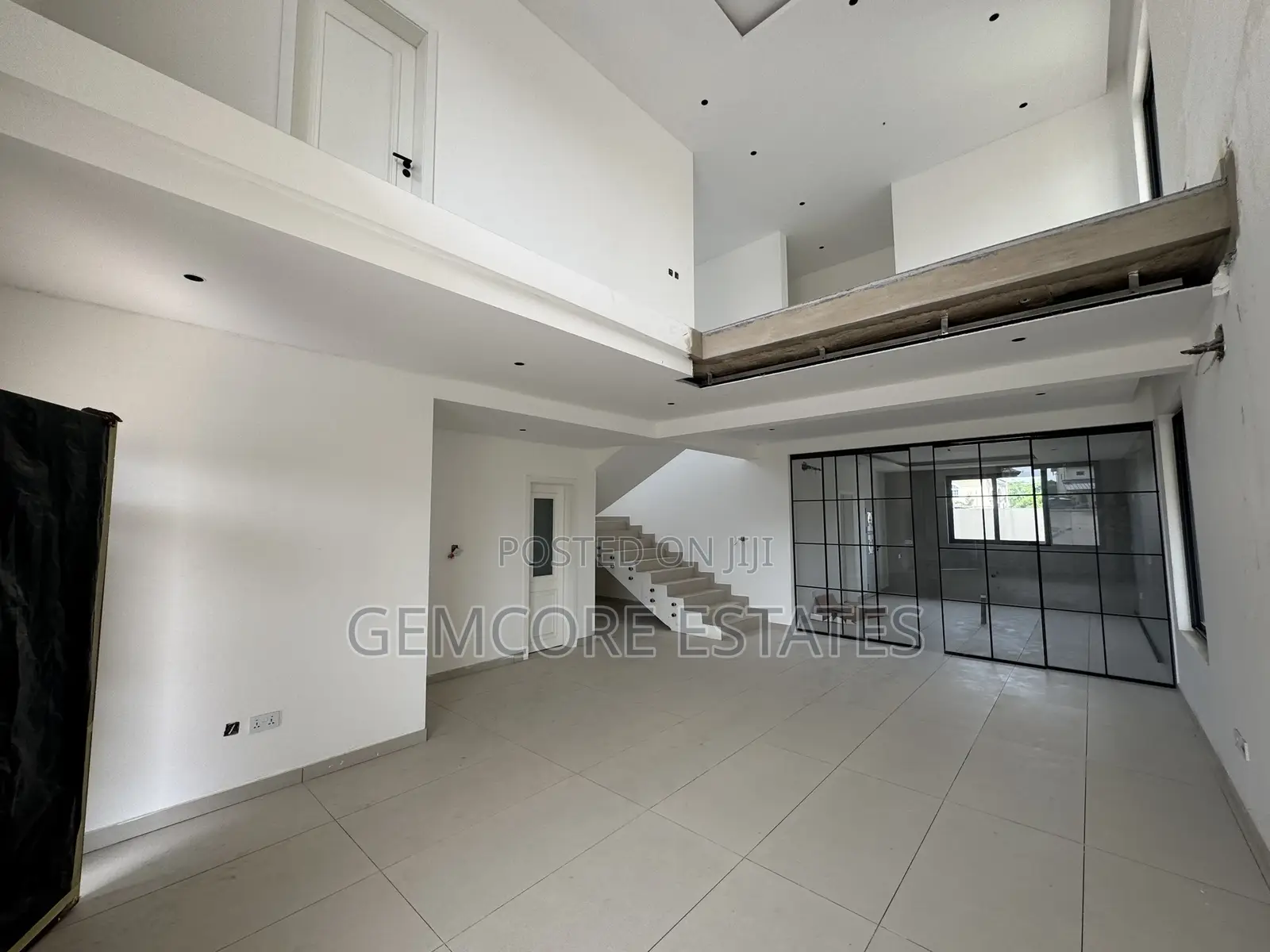4bdrm House in School Junction, Ashaley Botwe for sale