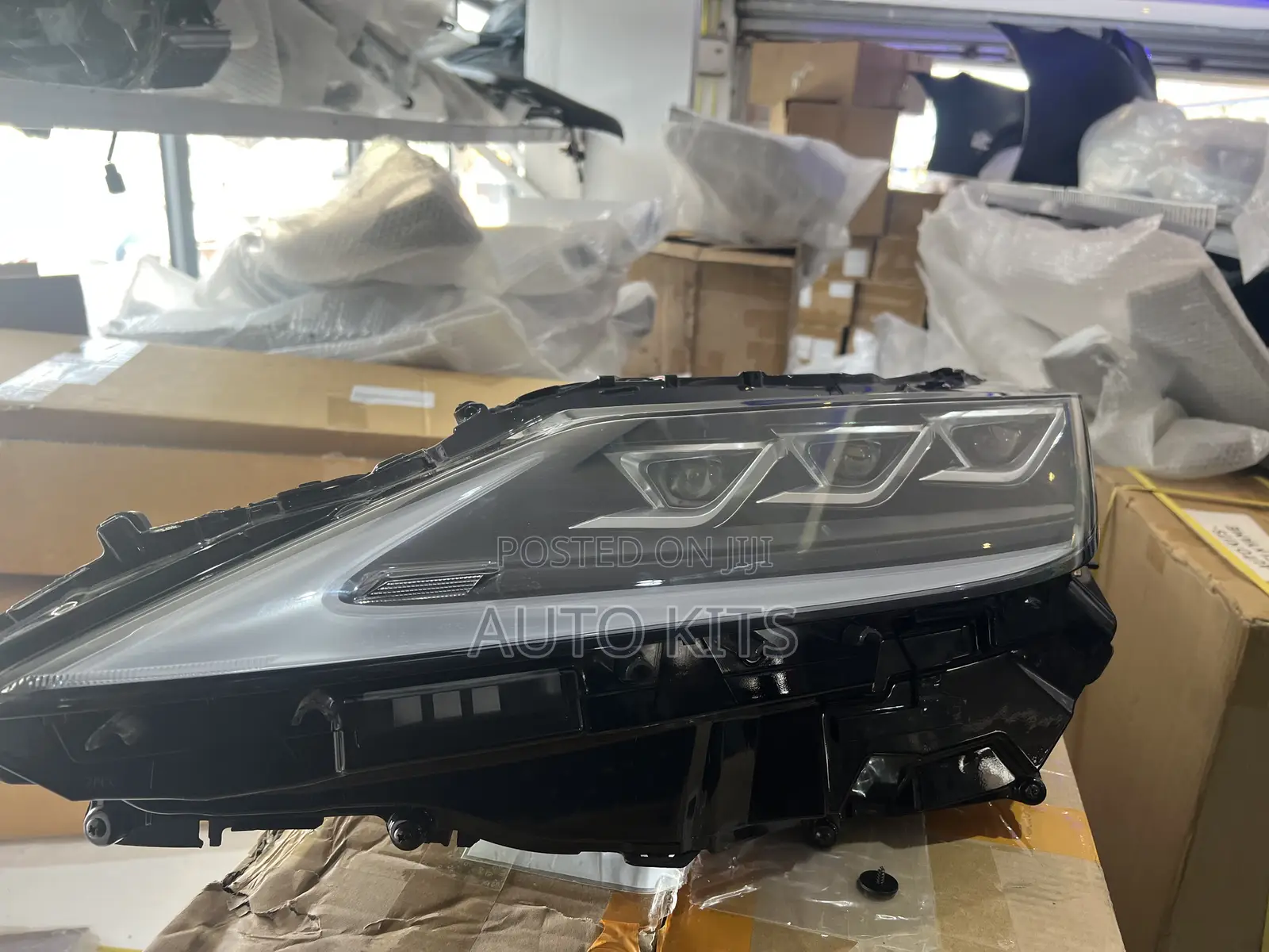 Lexus Rx350 Headlight
