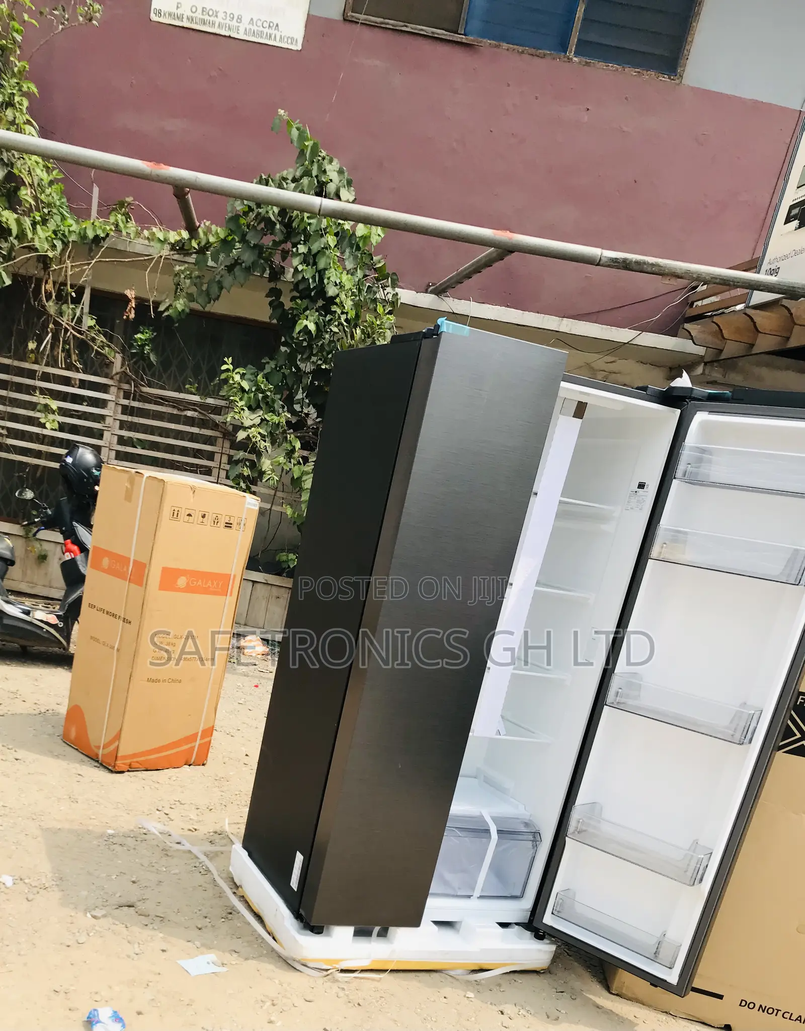 Samsung Aquachill 583 Liters Doubledoor Dark Grey Fridge