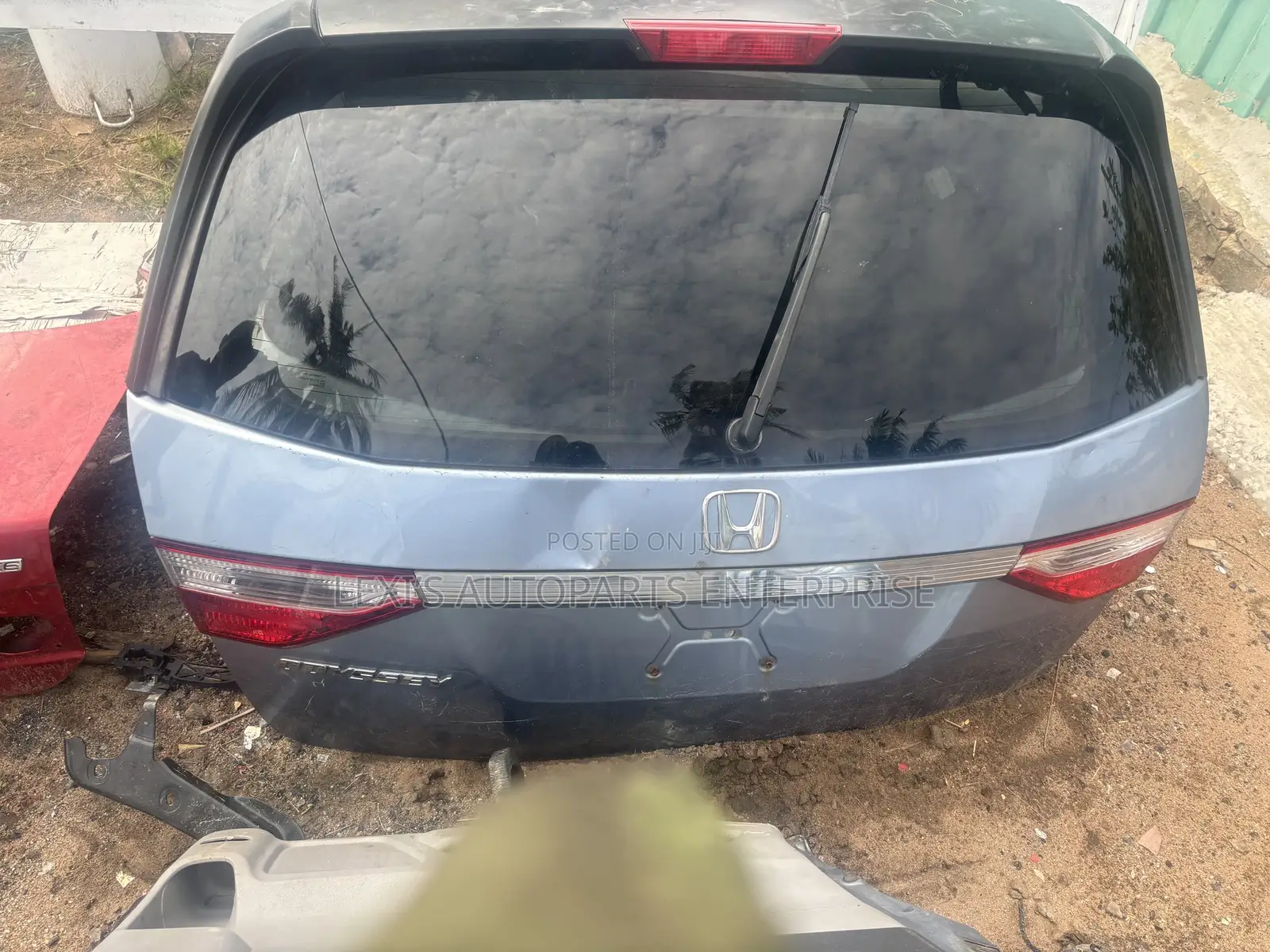 Honda Odyssey 2012-2017 Doors and Booth