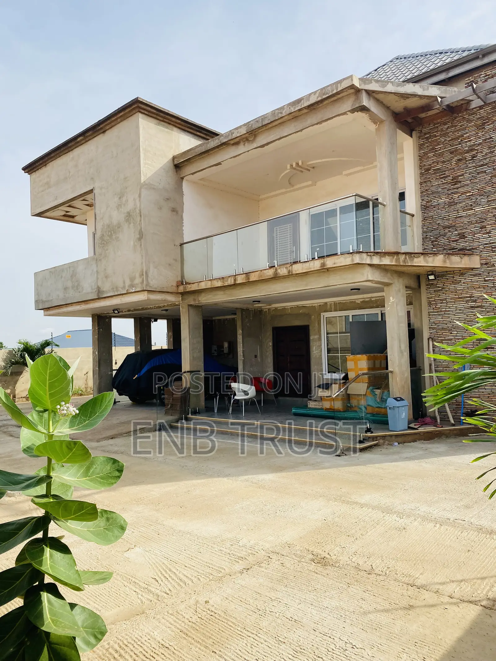 13bdrm Mansion in Tantra Hills for sale