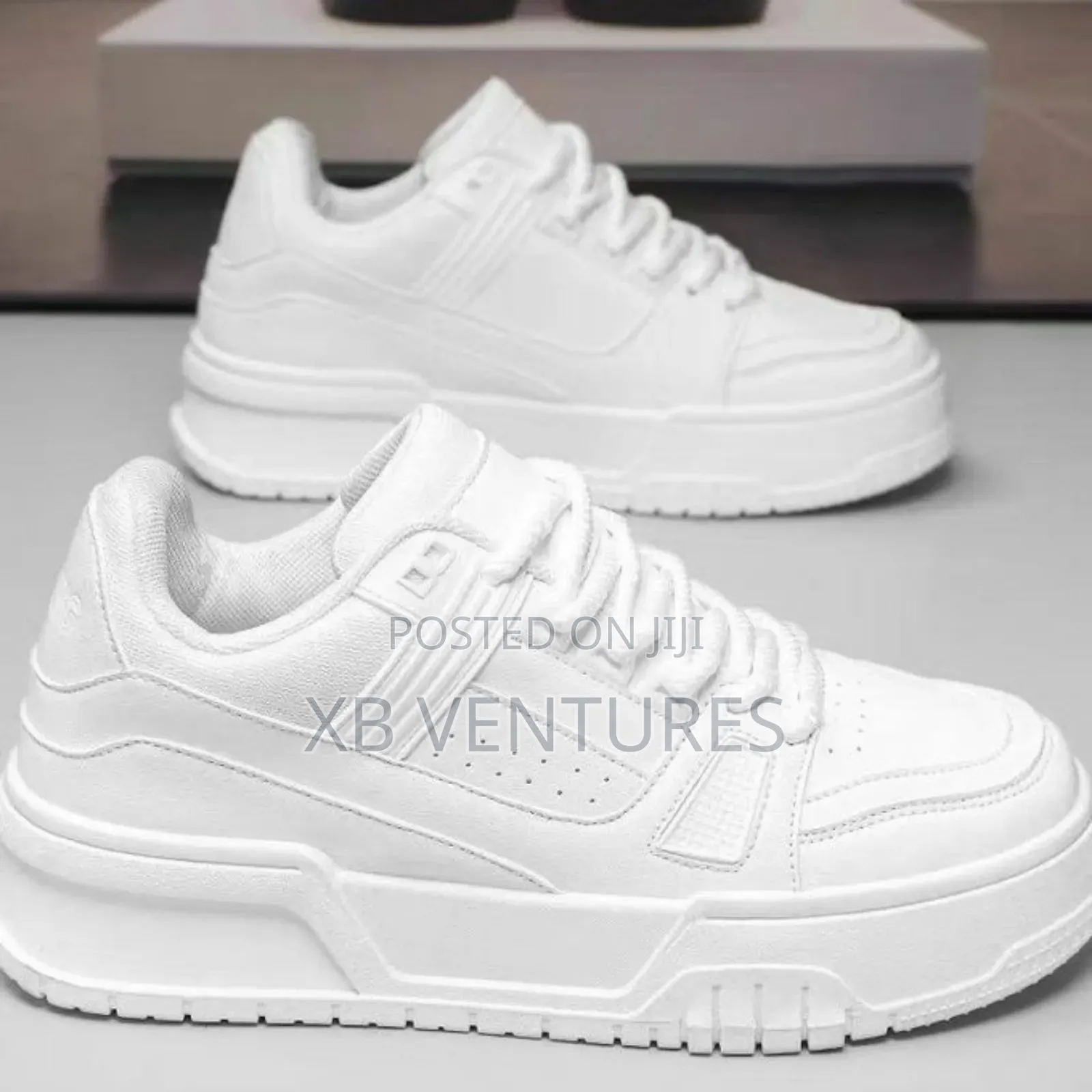 Casual Stylish Men's White Fashion Sneakers