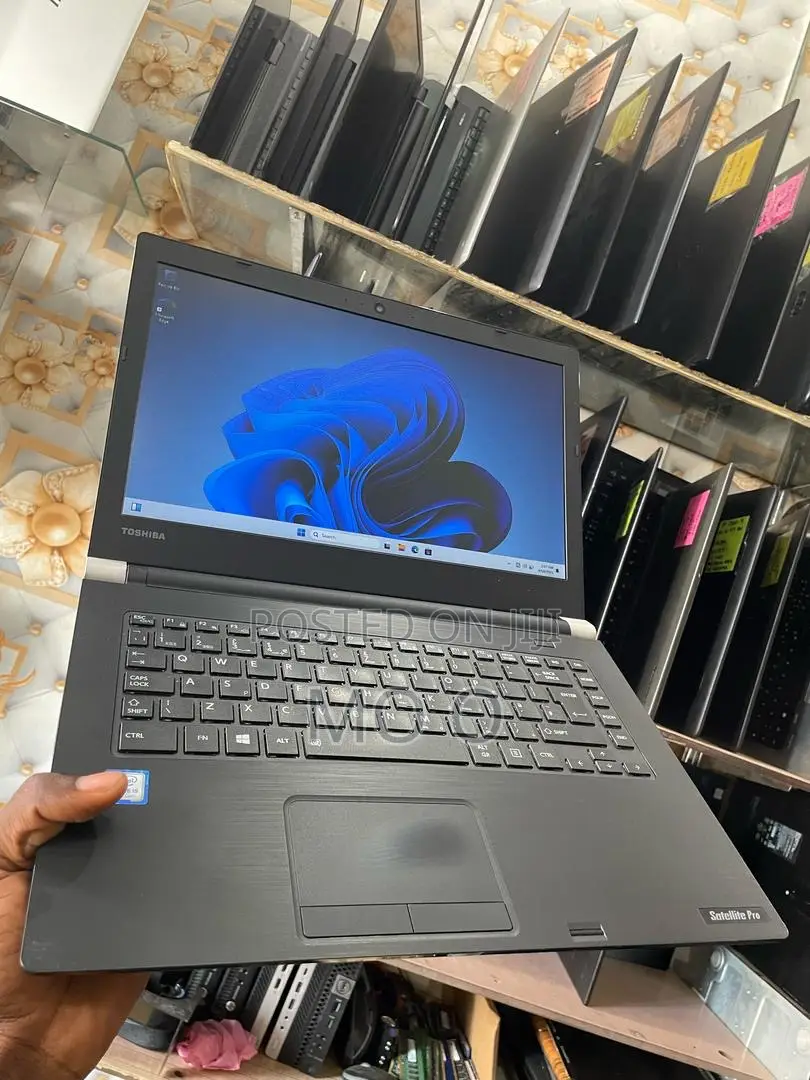 Laptop Toshiba Satellite Pro C650 8GB Intel Core i5 SSD 256GB