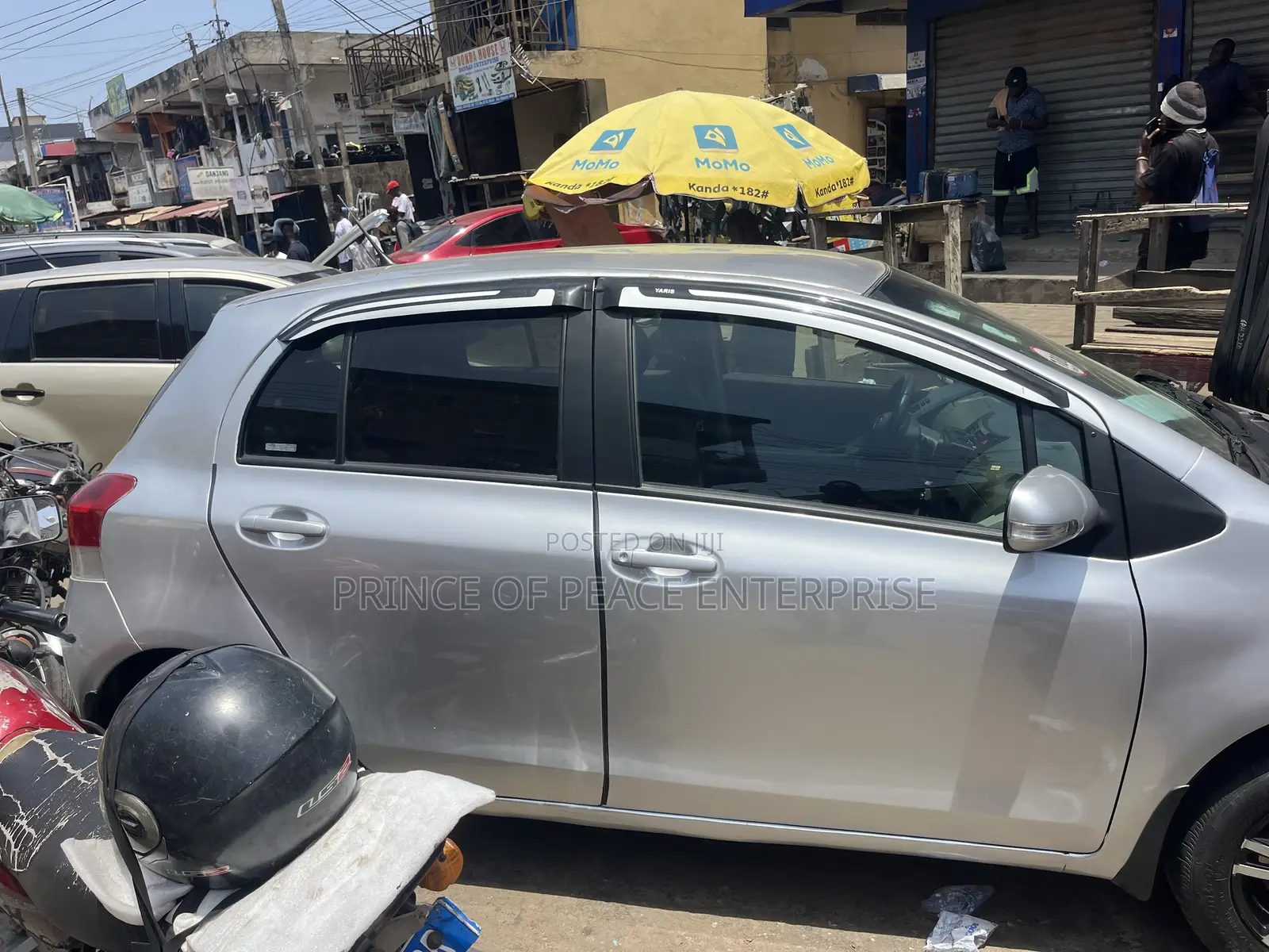 Toyota Yaris or Vitz 2009 2010 Door Shades