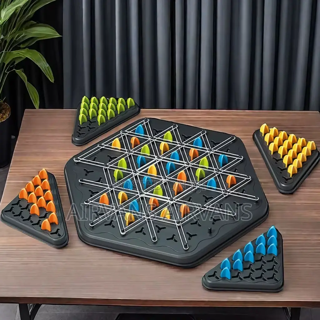 Chain Triangle Chess Game
