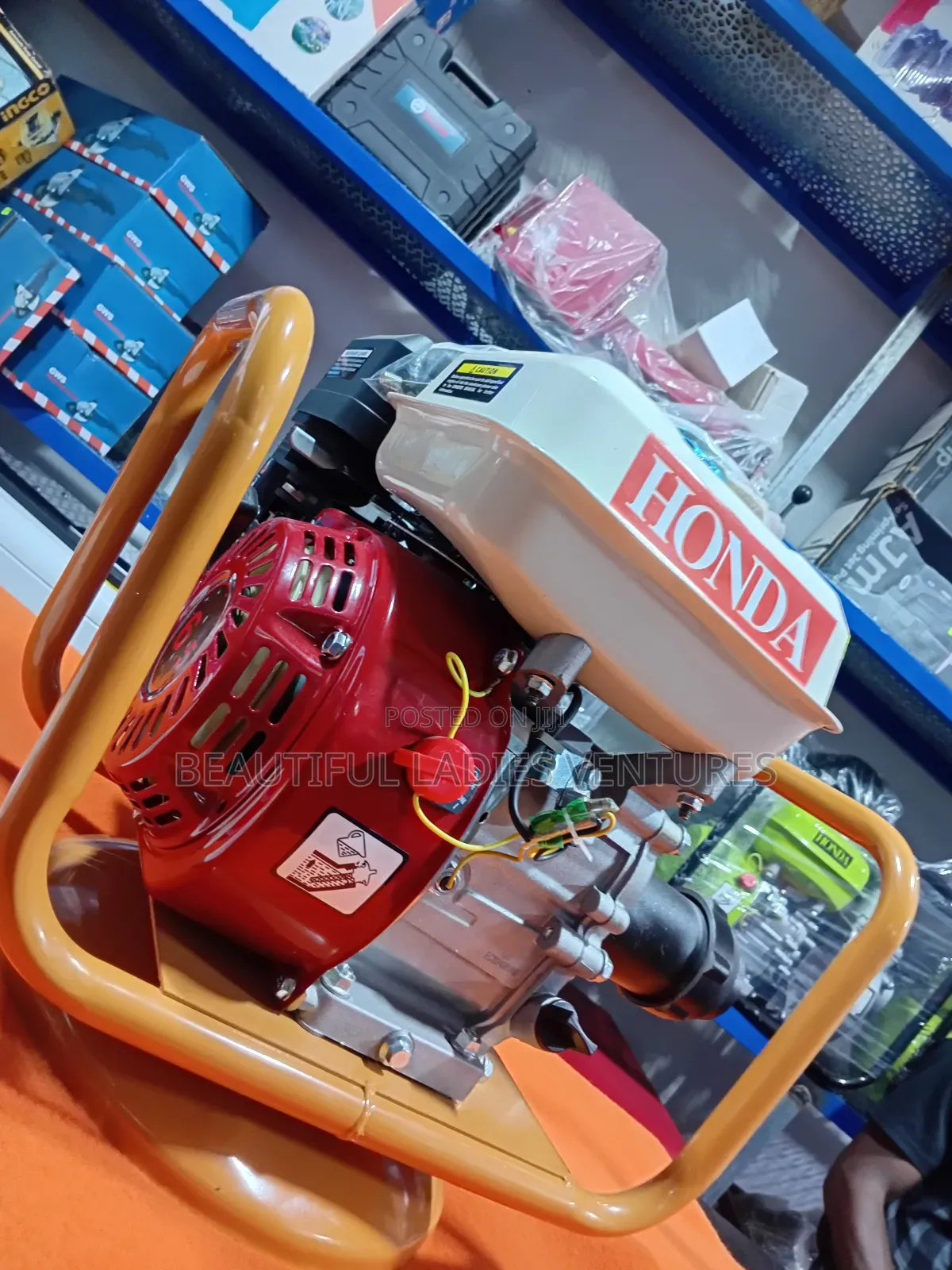 Ergonomic Concrete Vibrator Honda Gasoline Pull Start