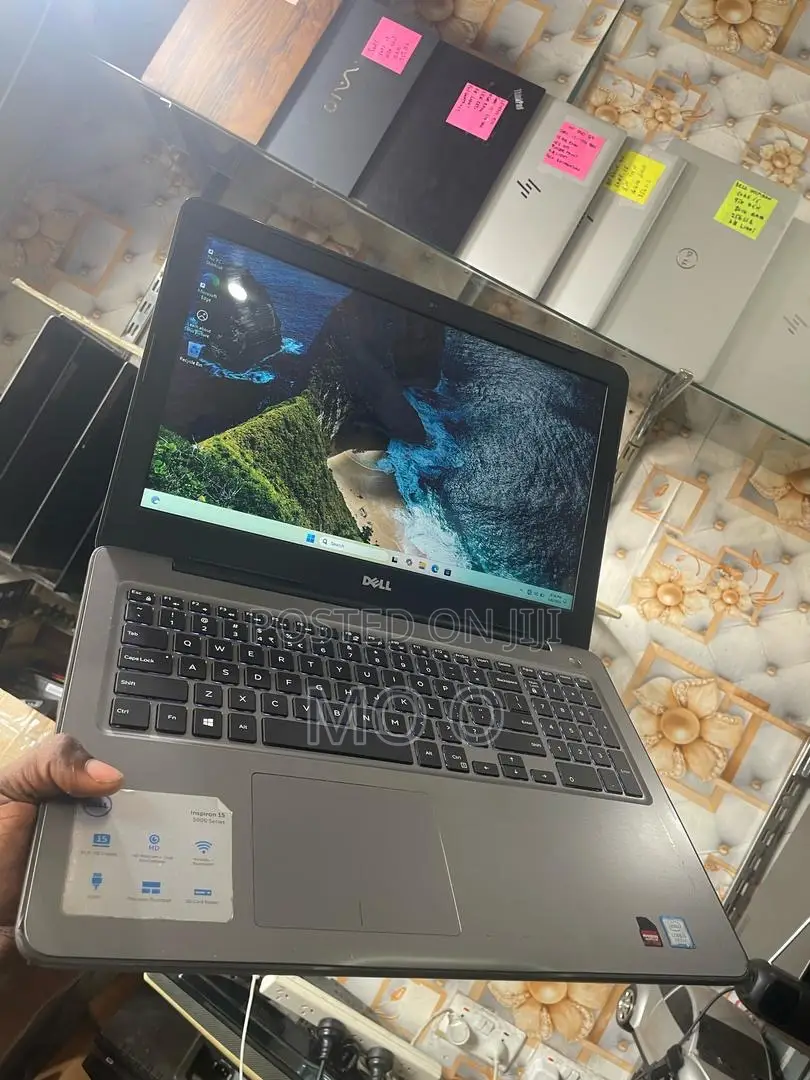 Laptop Dell Inspiron 15 8GB Intel Core i5 SSD 256GB