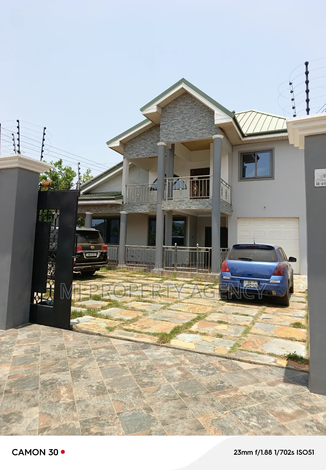 5bdrm House in Hfc Estate Phase One, Tema Metropolitan for sale