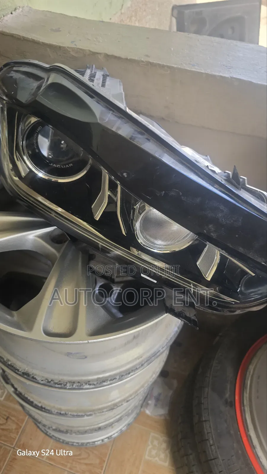 Jaguar Xe Xenon Headlights - Pair