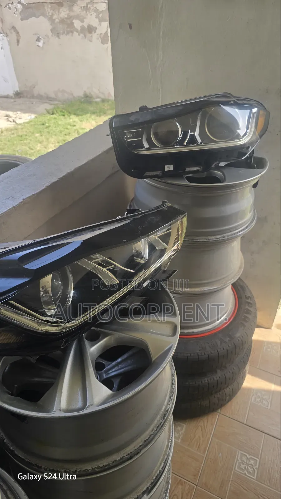 Jaguar Xe Xenon Headlights - Pair
