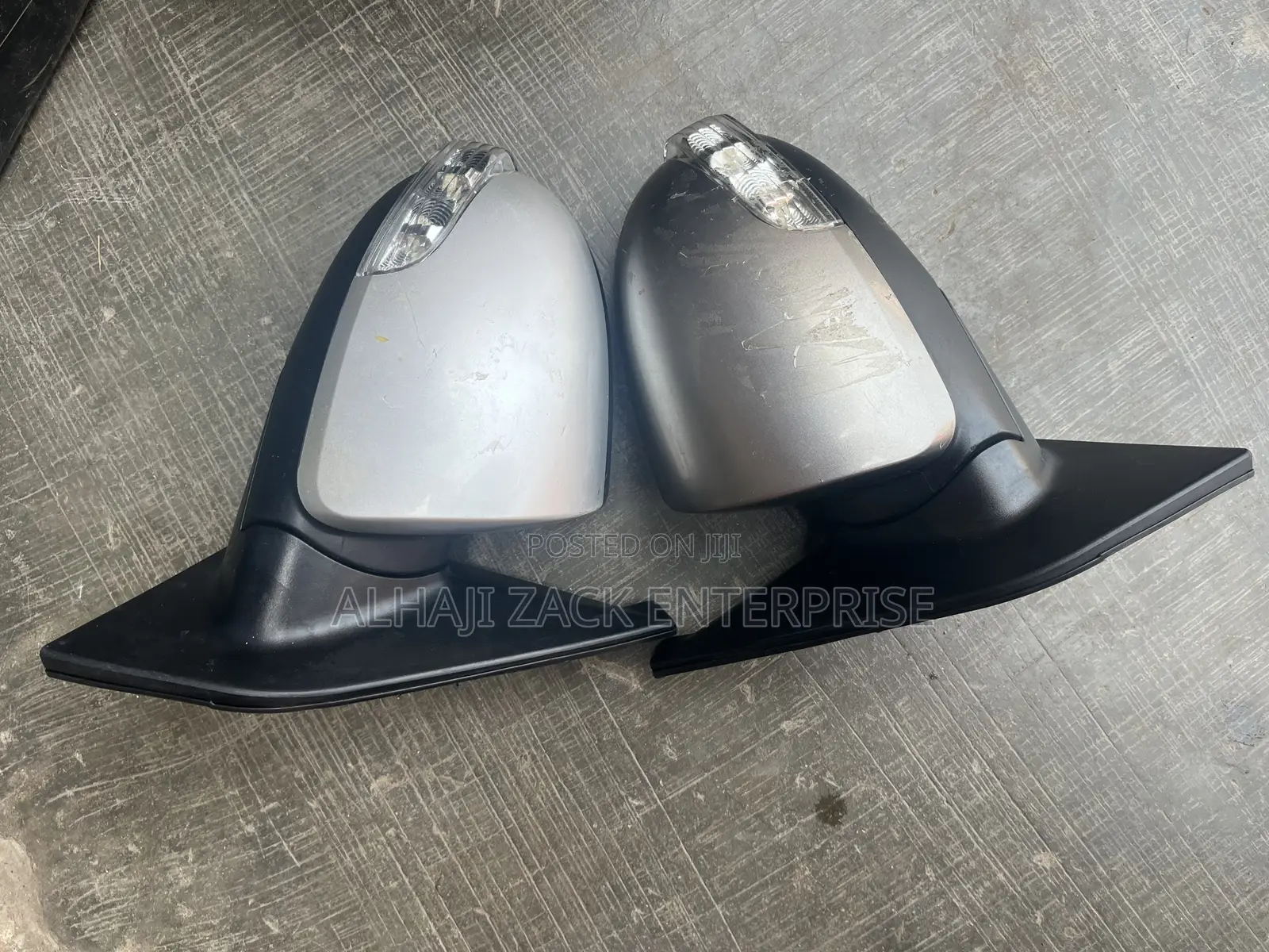 Pontiac Vibe 2006 Mirror With Light