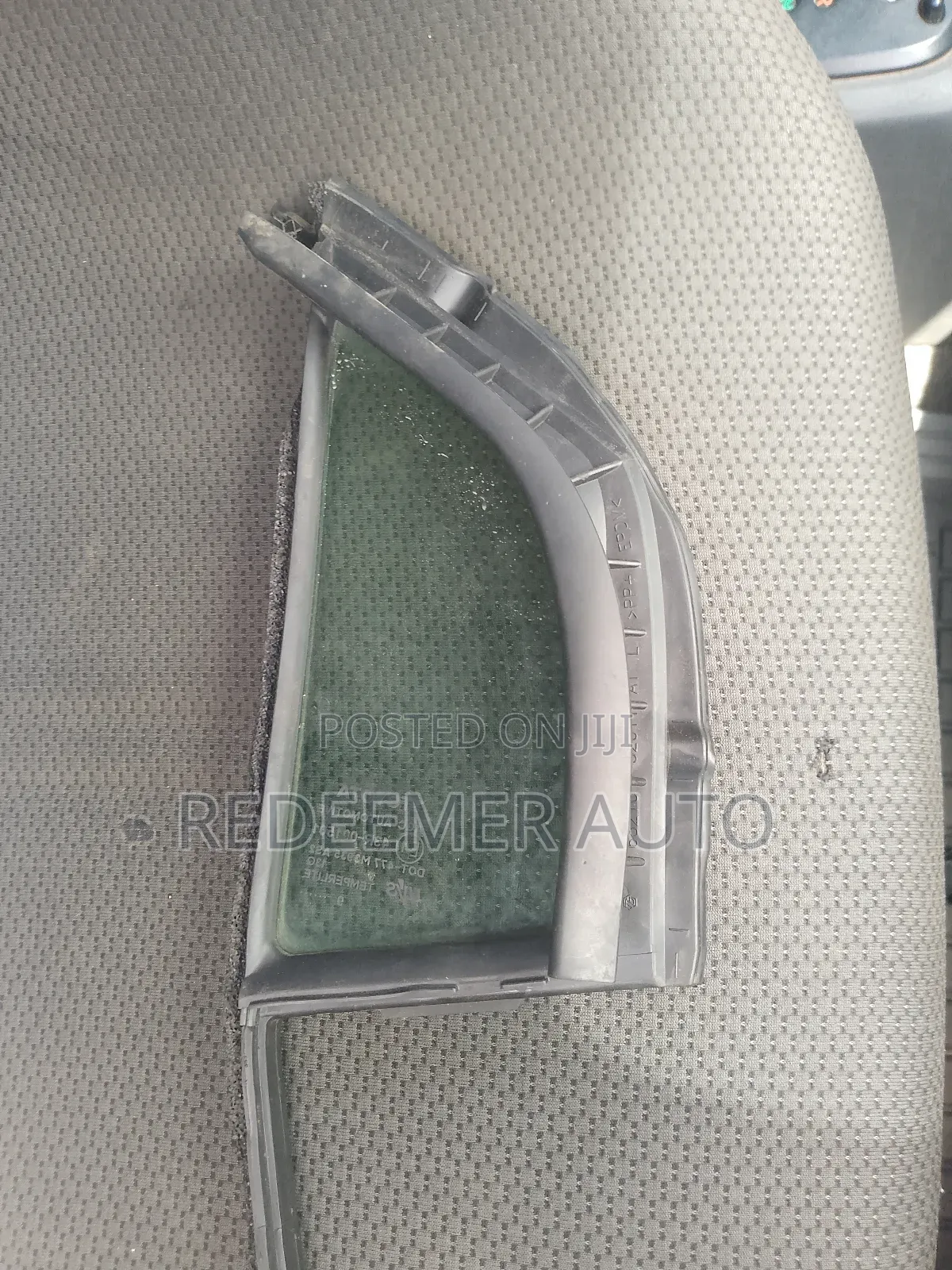 Toyota Vitz Door Glass, Toyota Vitz Vent Glass