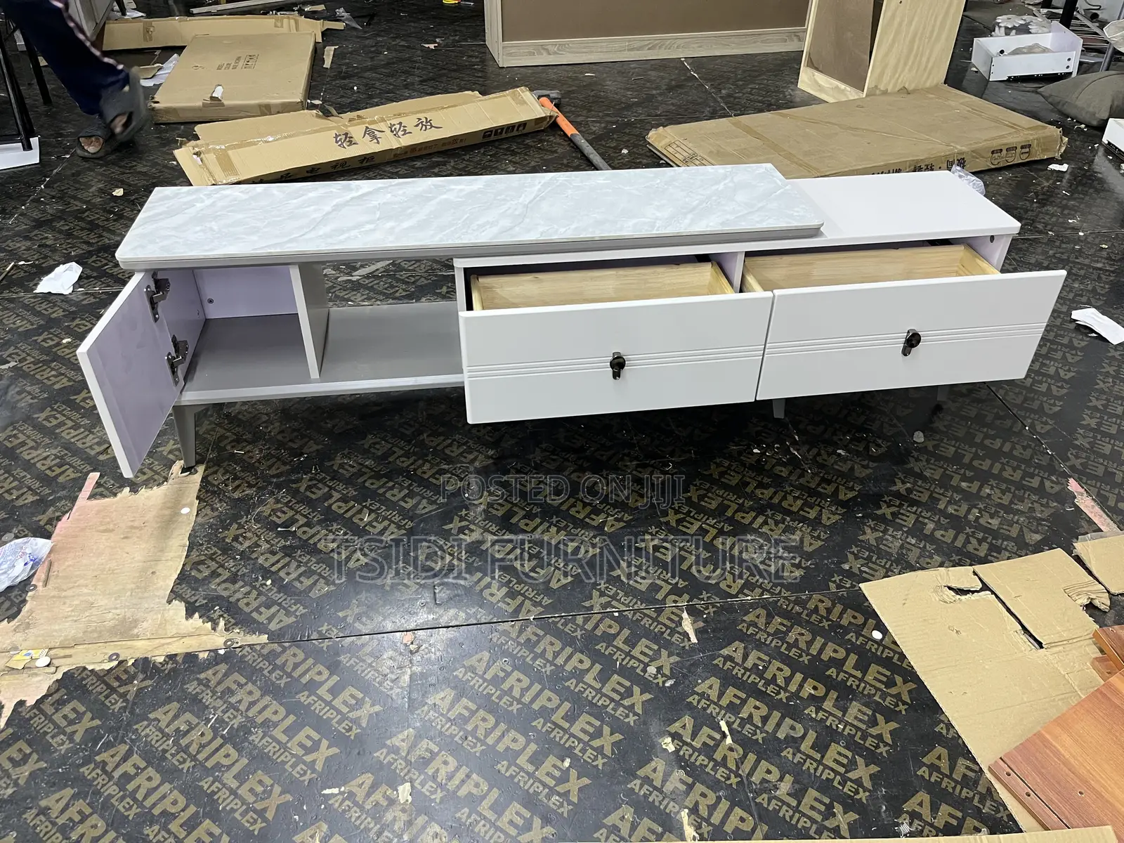 Quality Marble Tvstand E12-150