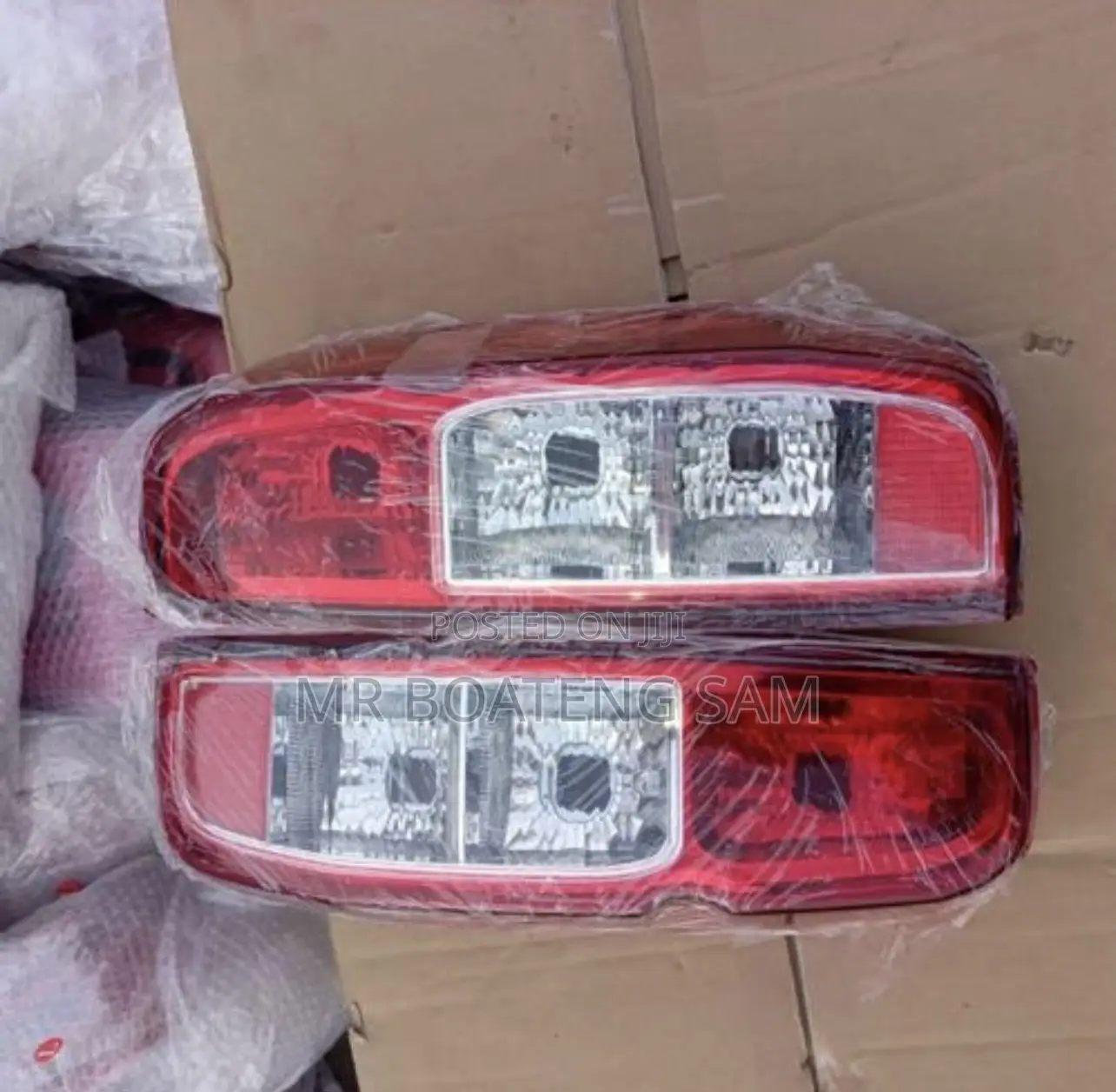Nissan Navara 2015 Taillight