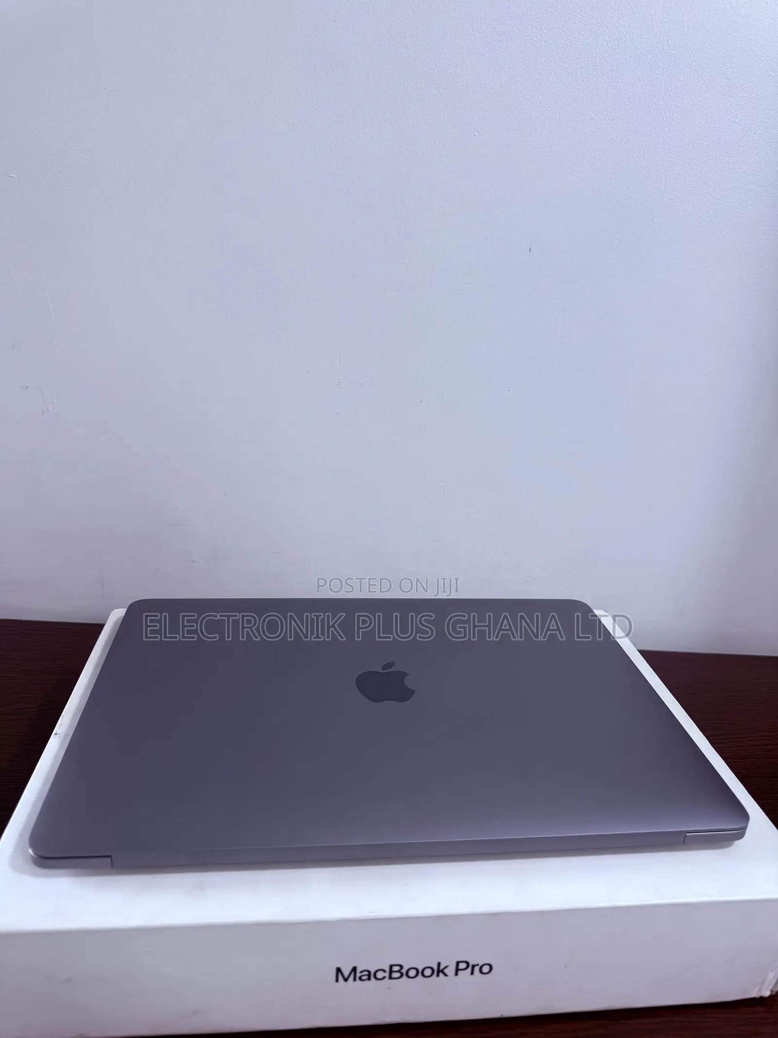 Laptop Apple MacBook Pro 2020 16GB Intel Core i5 SSD 512GB